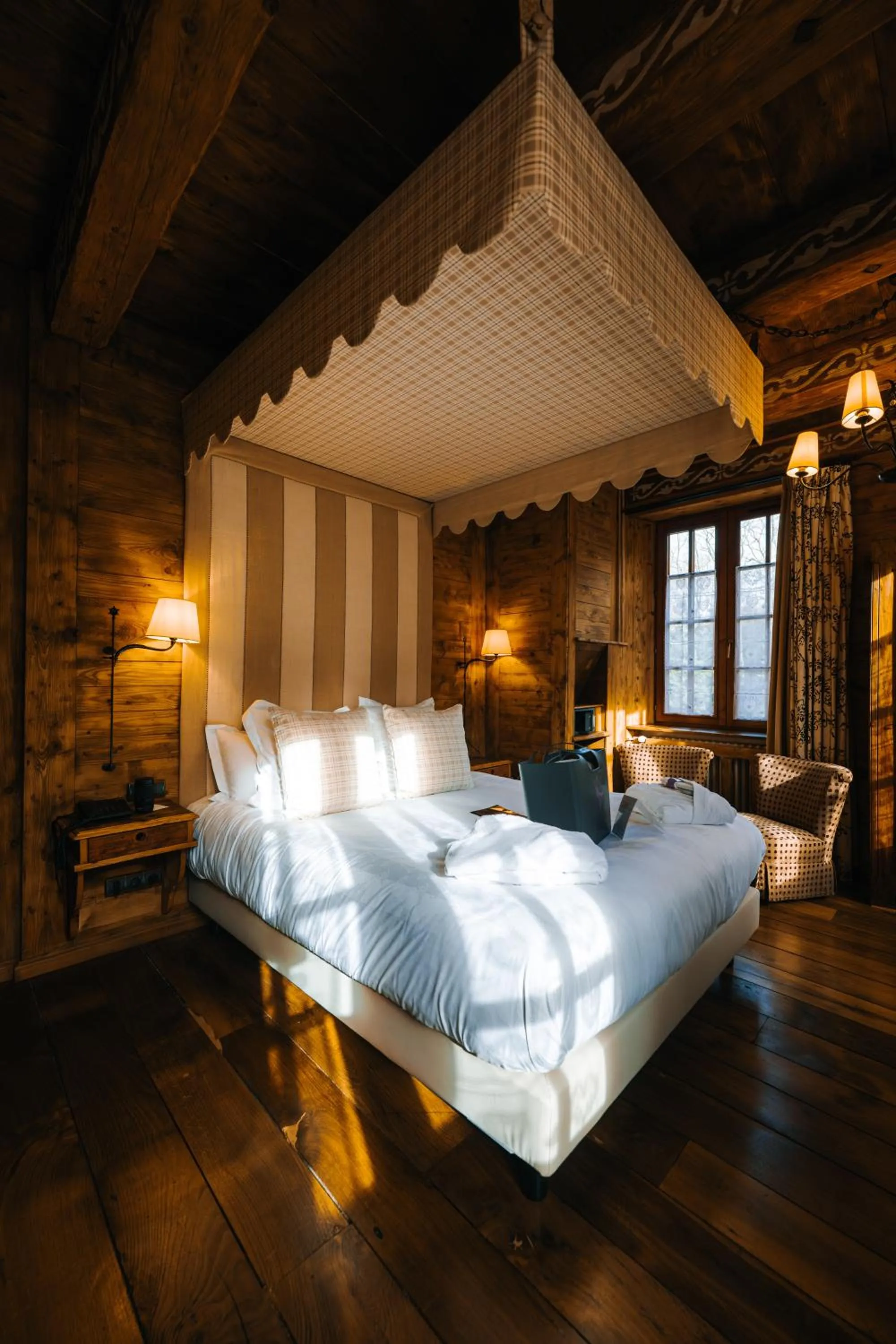 Bed in Les Violettes Hotel & Spa