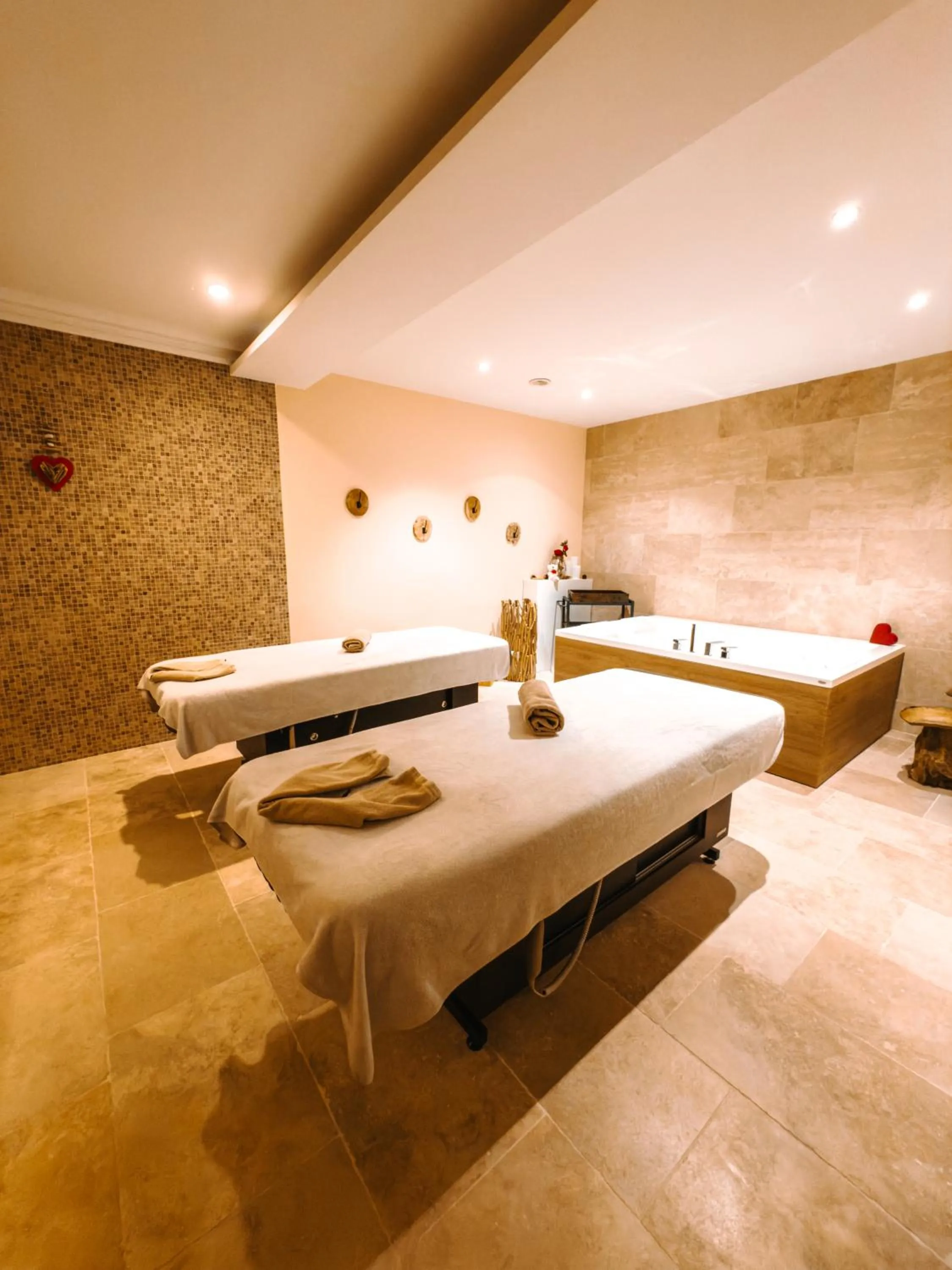 Spa and wellness centre/facilities in Les Violettes Hotel & Spa