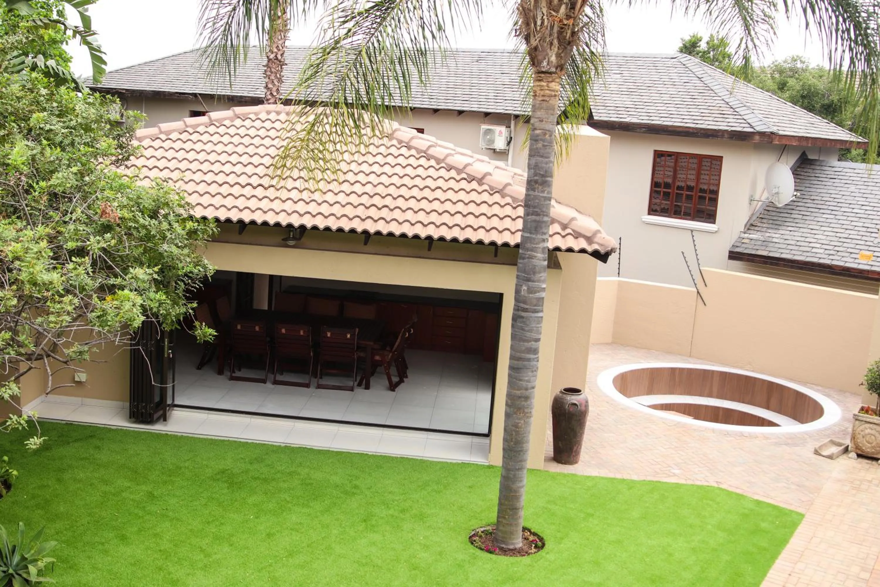 Property building in Letsatsing Lodge