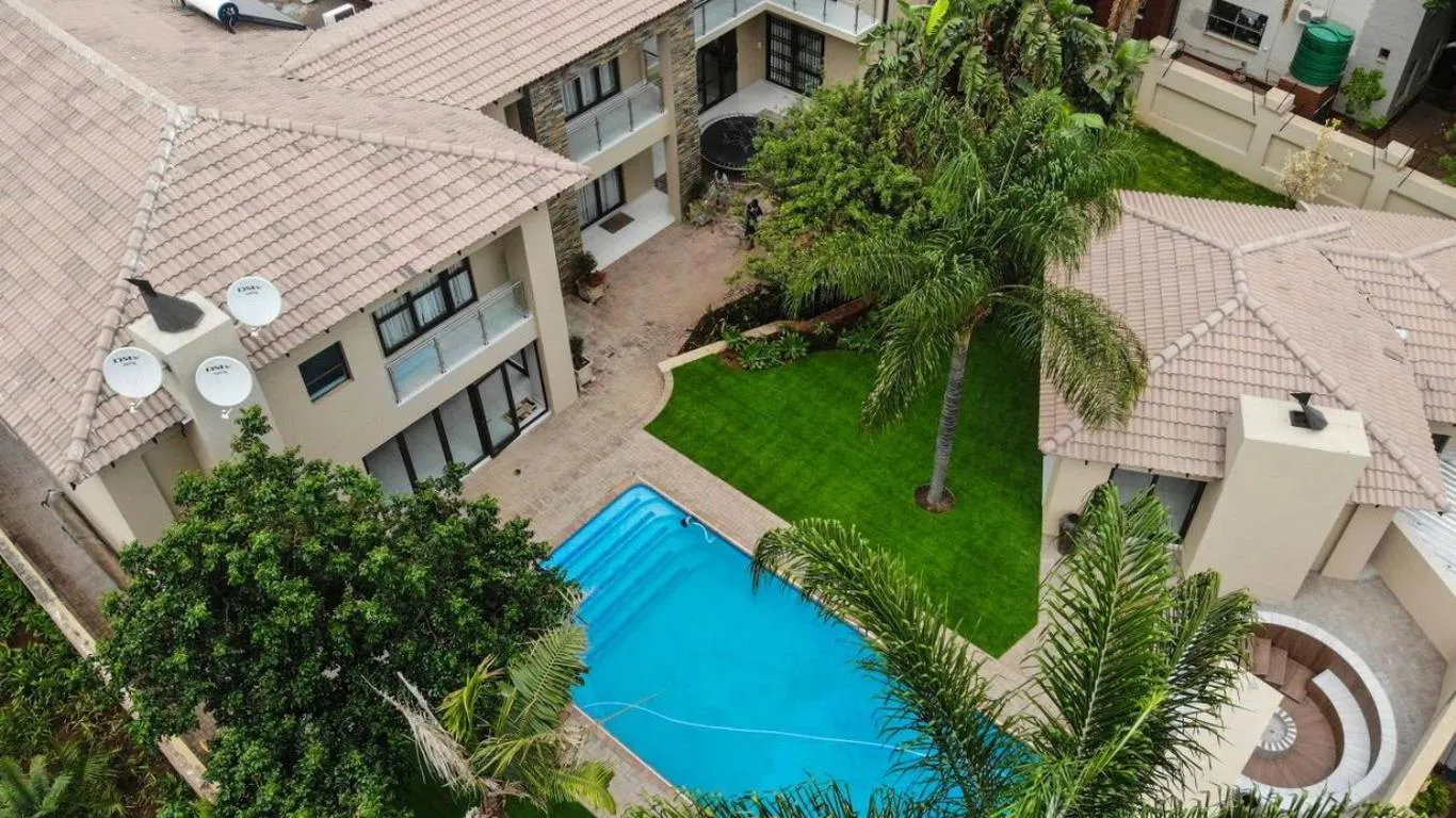 Property building in Letsatsing Lodge