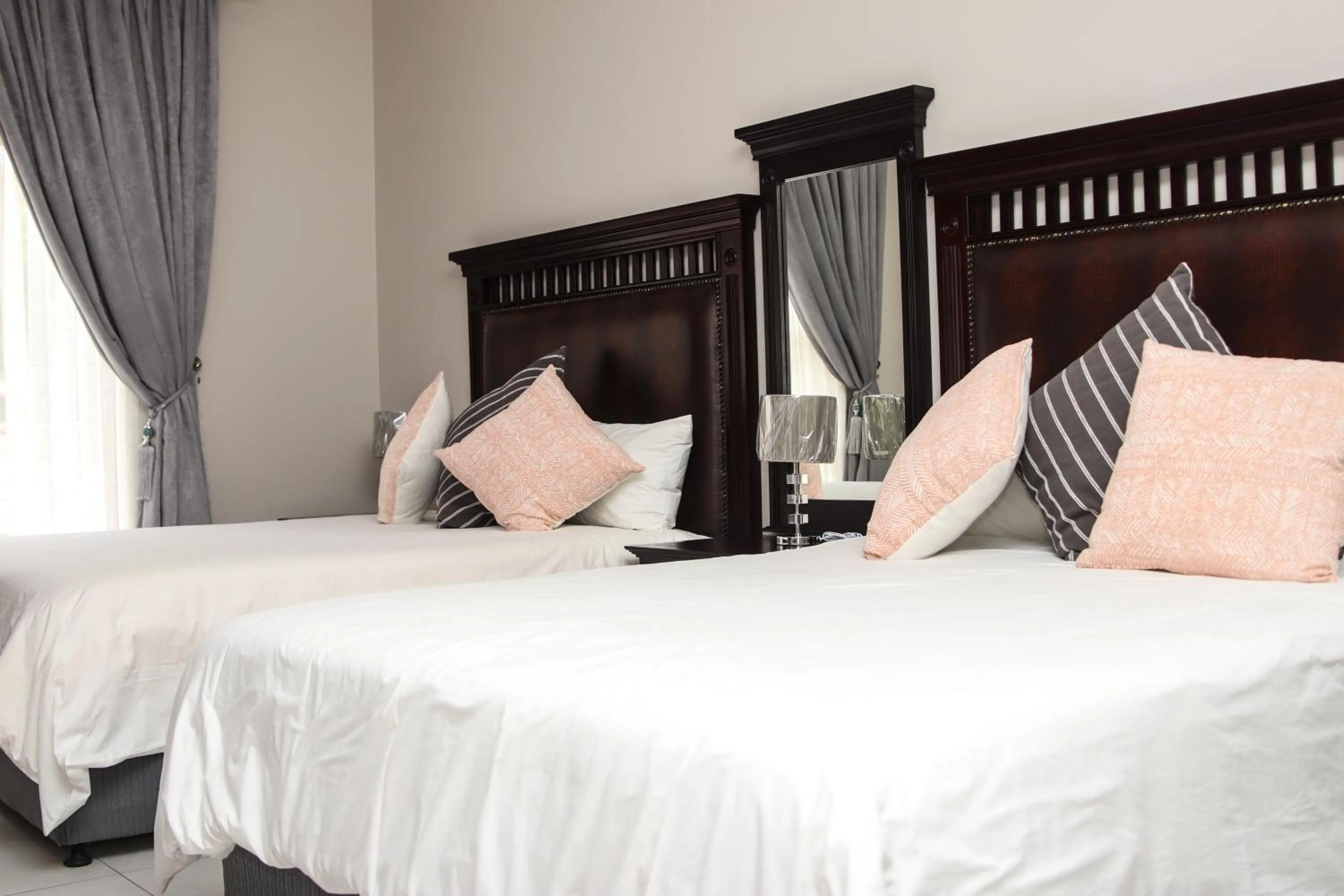 Bedroom, Bed in Letsatsing Lodge