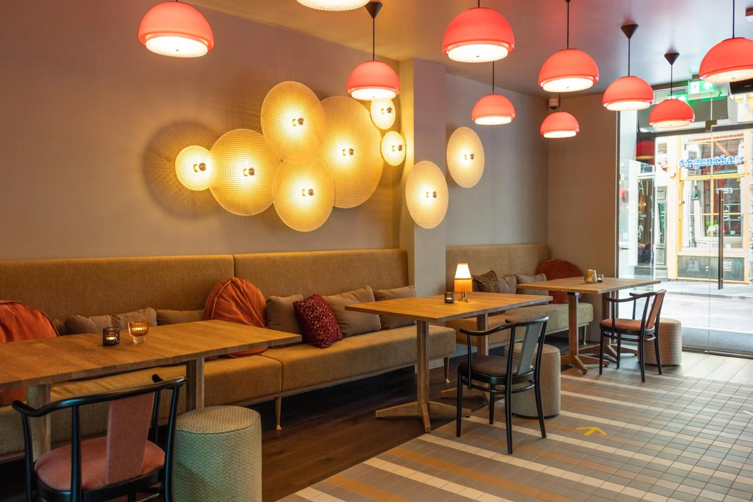 Seating area in Hotel Mai Amsterdam