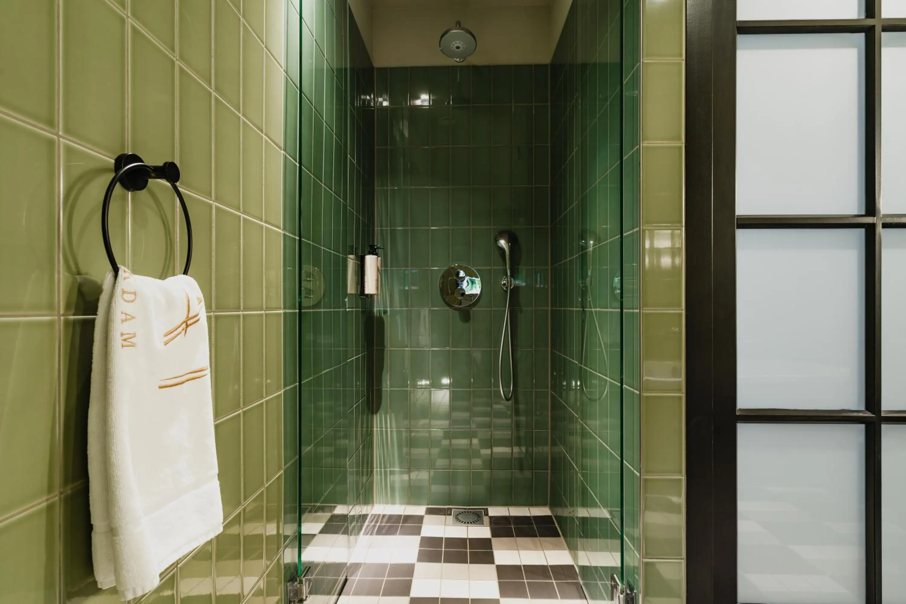 Shower in Hotel Mai Amsterdam