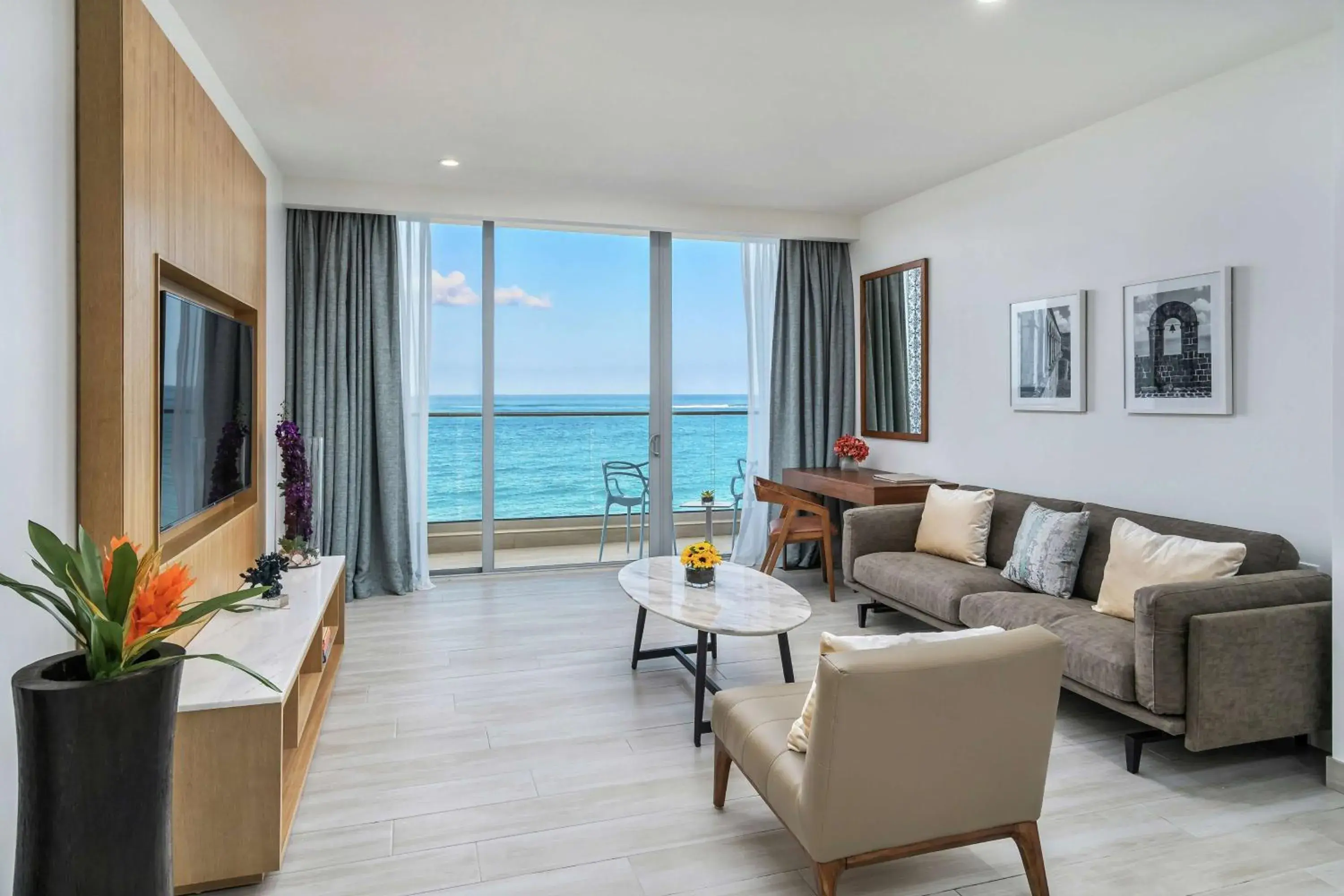 One-Bedroom Suite with Ocean View in Koi Resort Saint Kitts, Curio Collection by Hilton One-Bedroom Suite with Ocean View in Koi Resort Saint Kitts, Curio Collection by Hilton