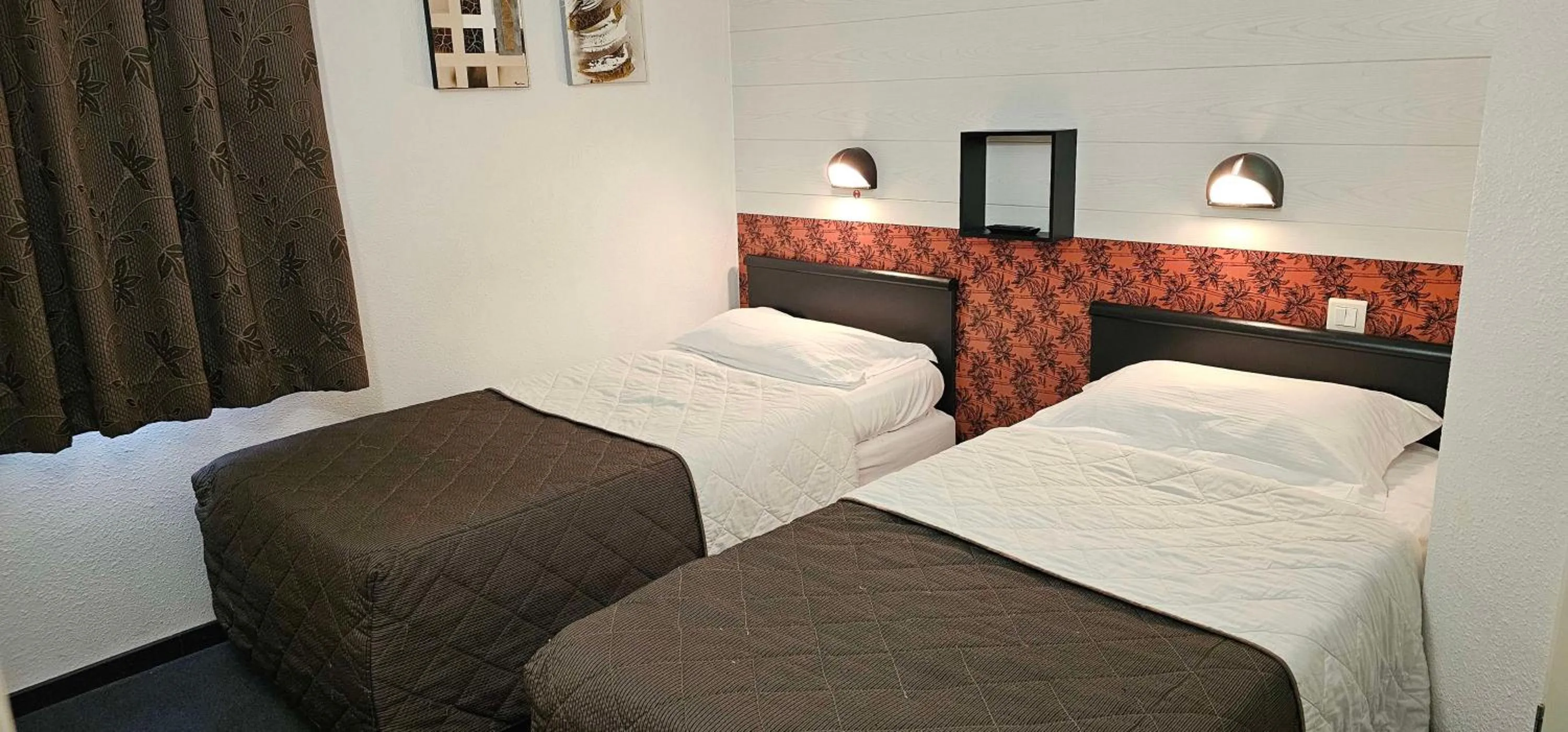 Bedroom, Bed in Brit Hotel Essentiel Albi Parc des Expos