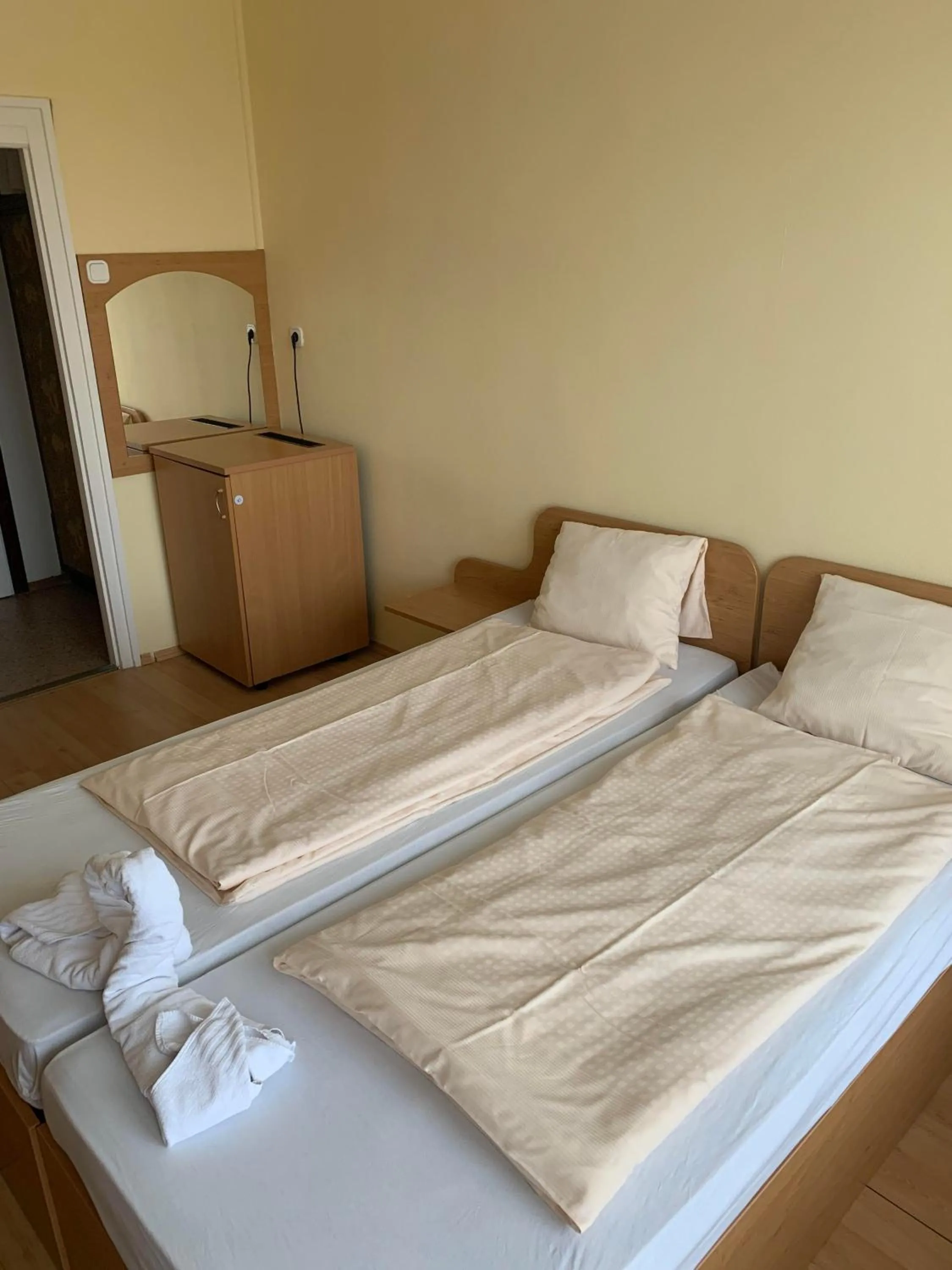 Manuela Ifjúsági Hotel