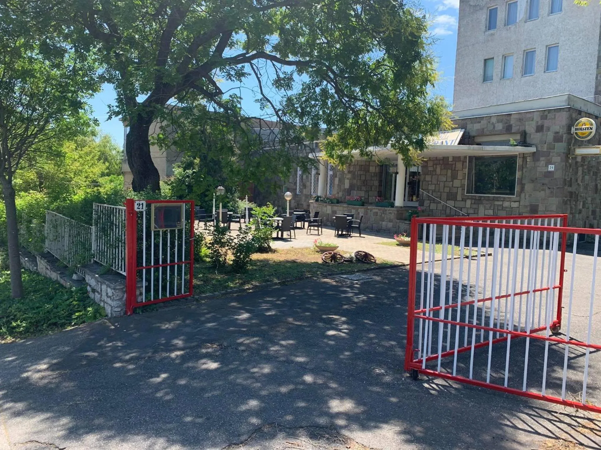 Manuela Ifjúsági Hotel