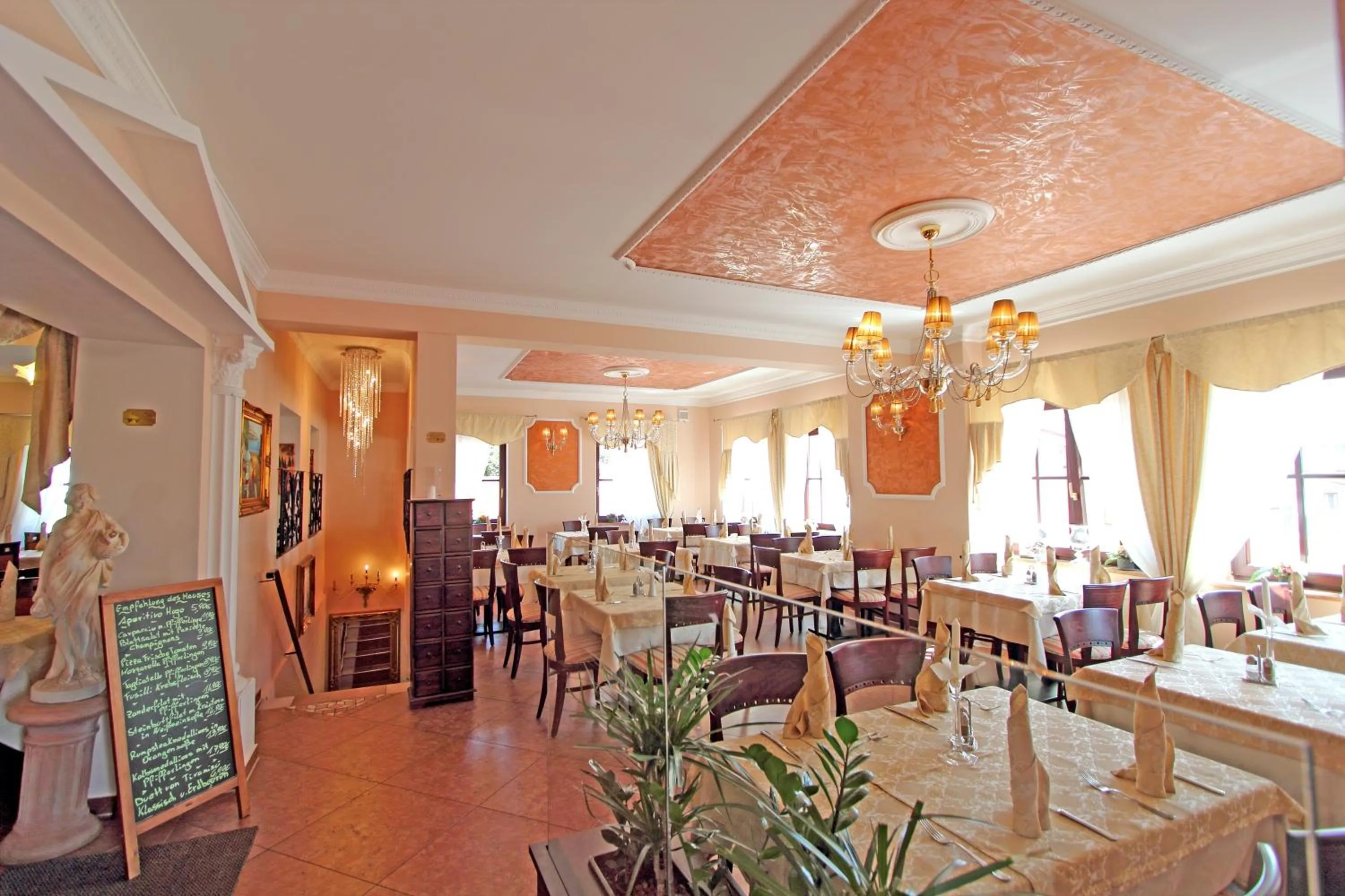 Restaurant/places to eat in Hotel Villa Toscana