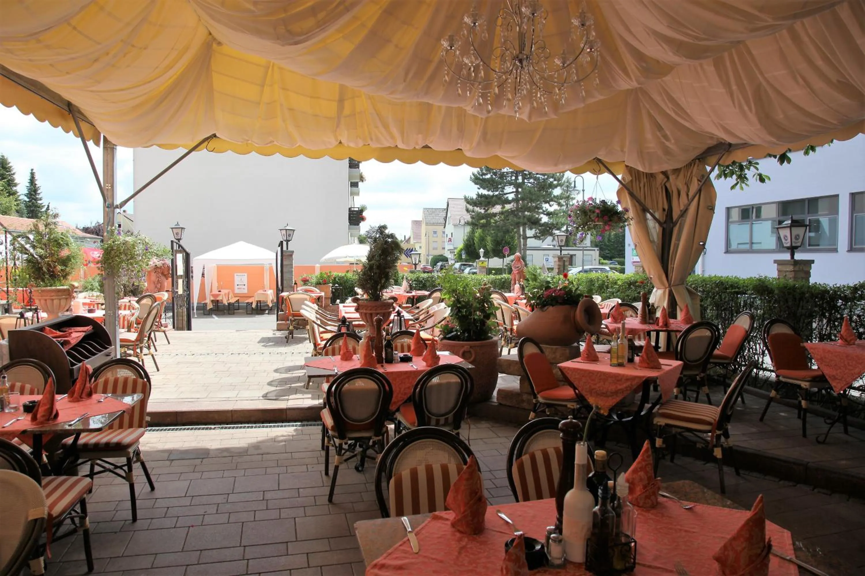 Restaurant/places to eat in Hotel Villa Toscana