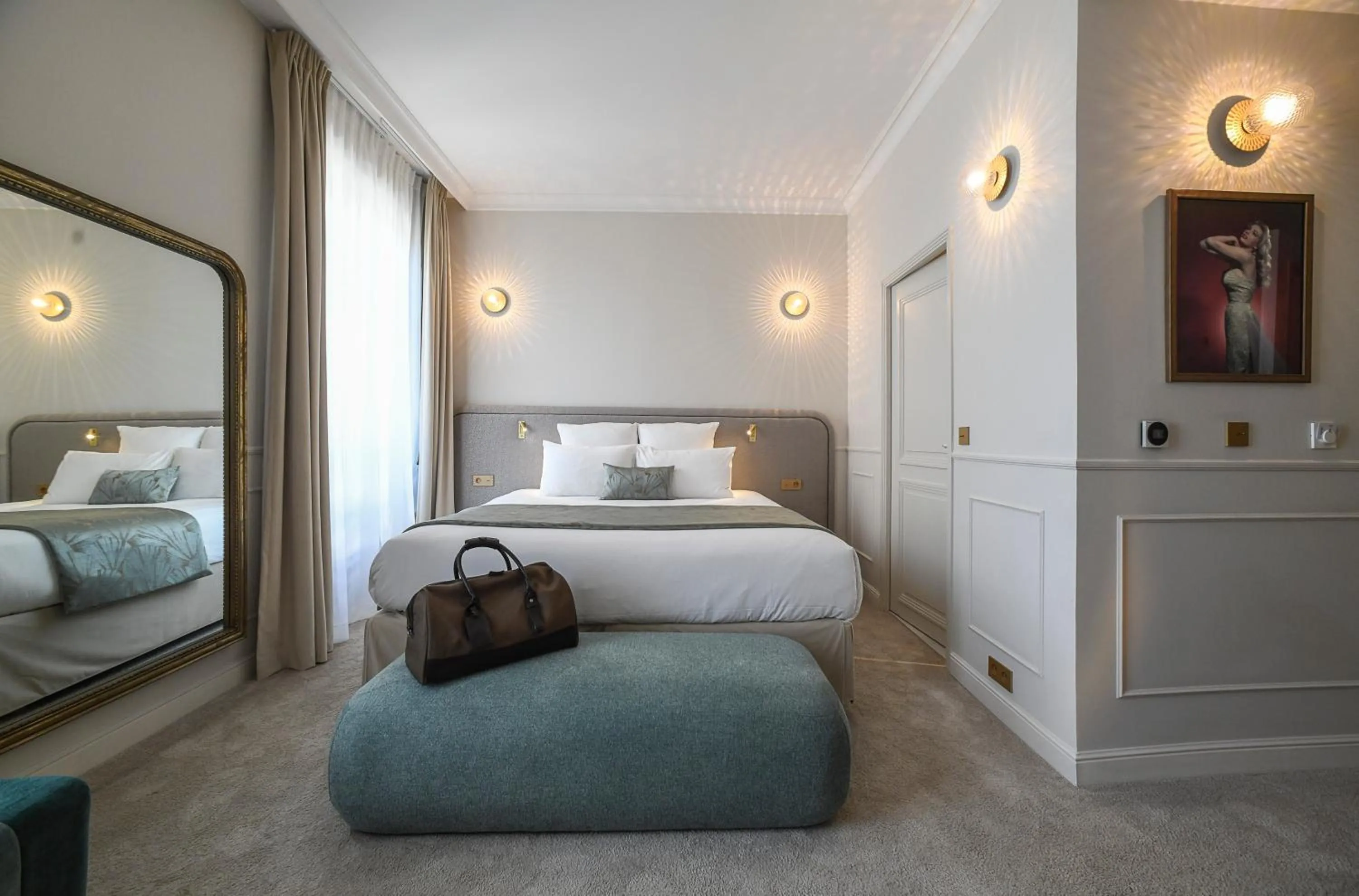 Bedroom, Bed in Grand Hôtel Du Parc - Teritoria