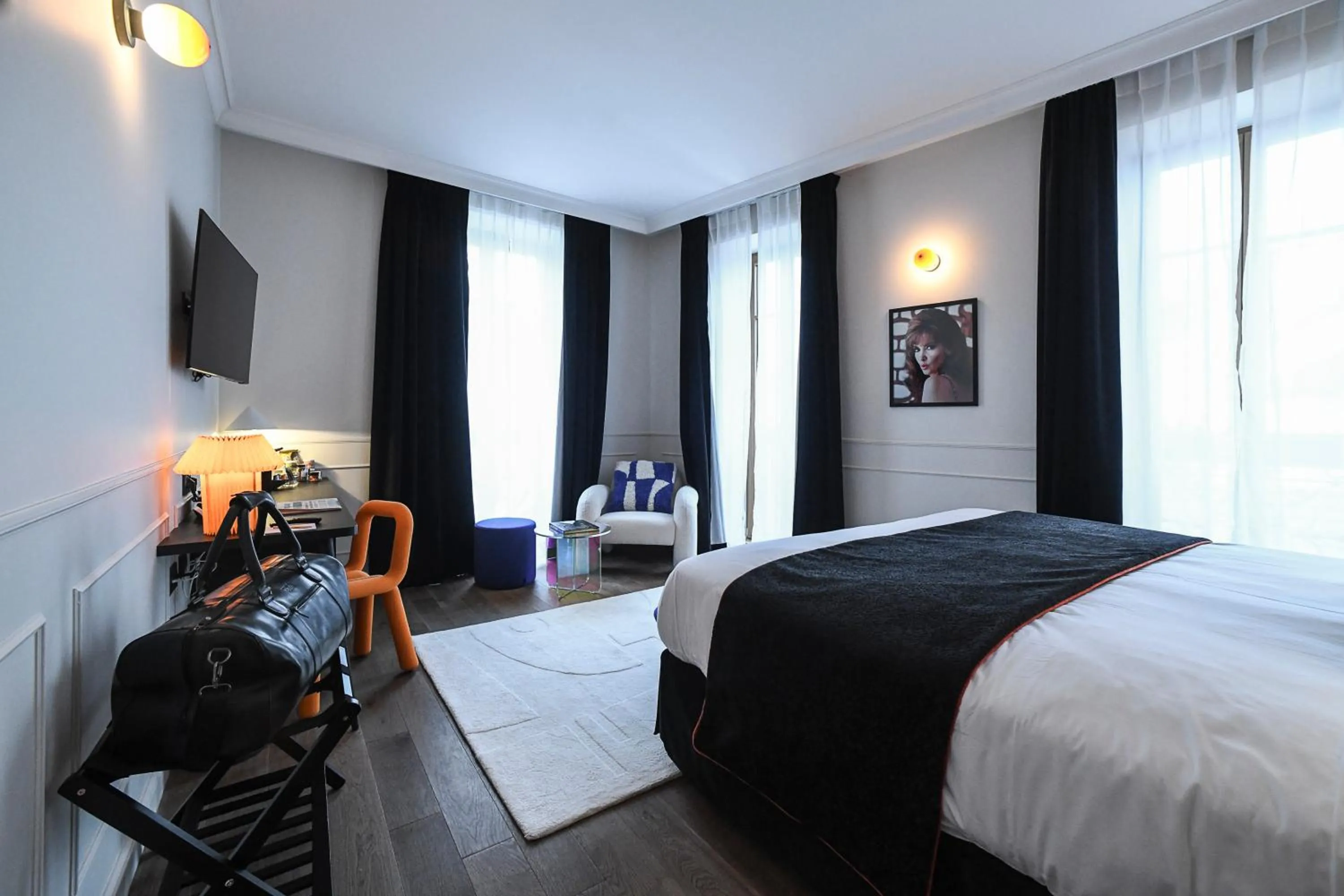 Bedroom, Bed in Grand Hôtel Du Parc - Teritoria