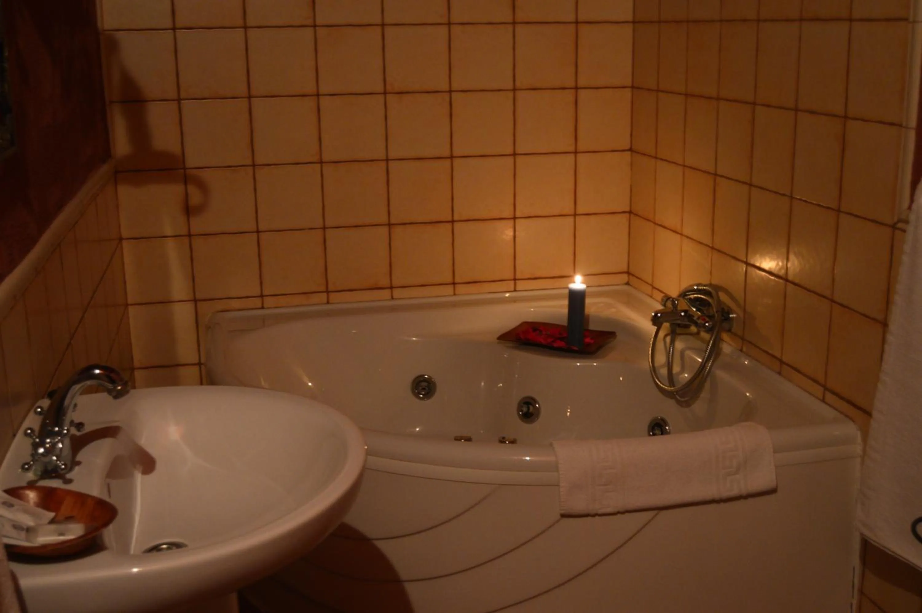 Hot Tub in Cortijo Molino los Justos