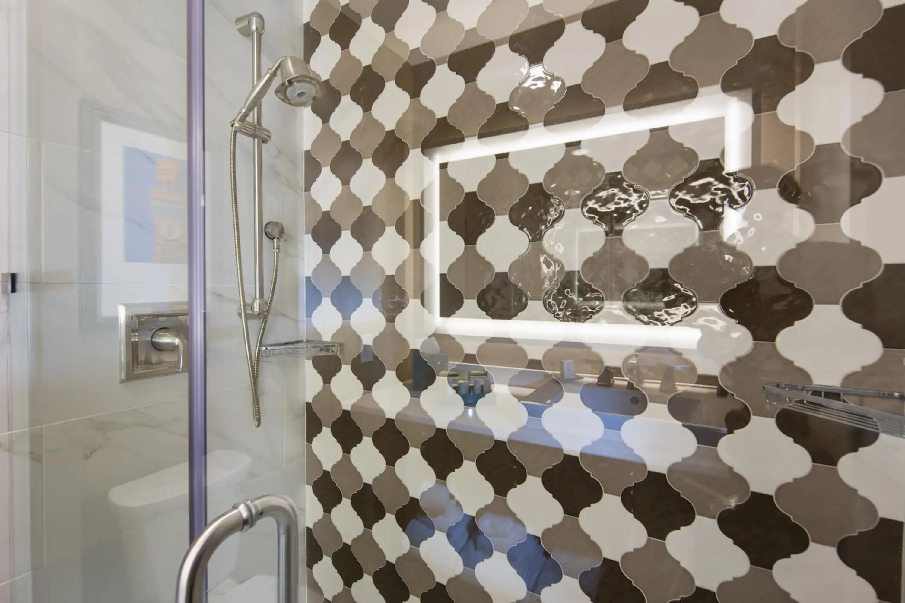 King Corner Room - Non-Smoking in Hotel Indigo Baltimore Downtown by IHG King Corner Room - Non-Smoking in Hotel Indigo Baltimore Downtown by IHG