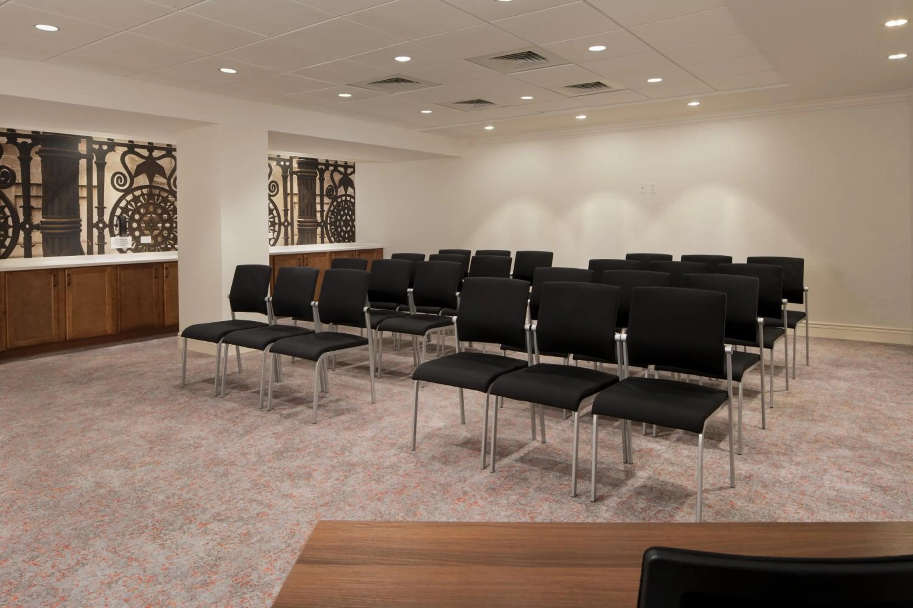 Meeting/conference room in Hotel Indigo Baltimore Downtown by IHG