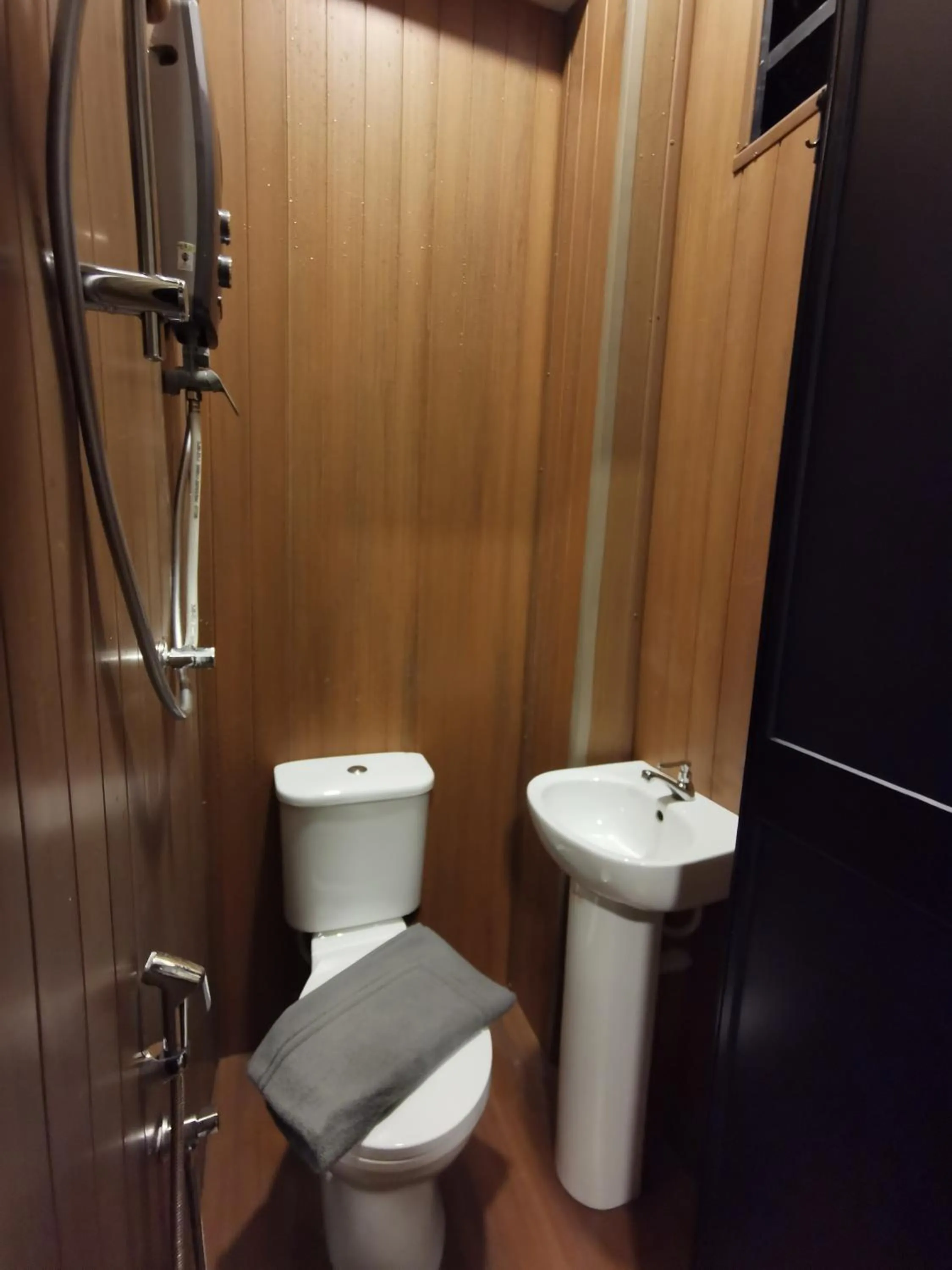 Tatami D'Tepi Laut - PANGKOR ISLAND