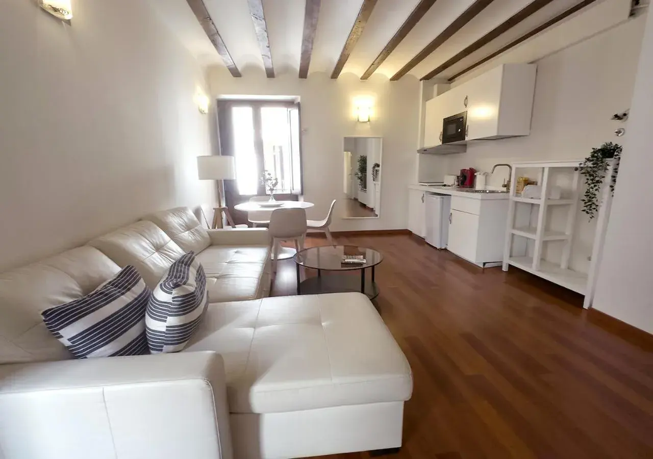 Luxury Two-Bedroom Apartment in ISA Granada Luxury Two-Bedroom Apartment in ISA Granada