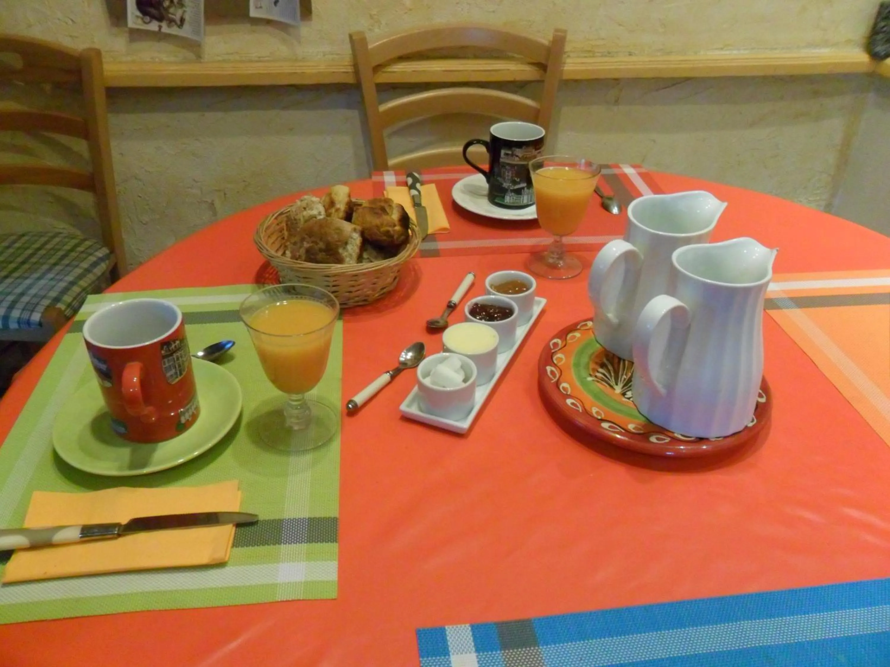 Continental breakfast in Chambres d'Hôtes La Turone