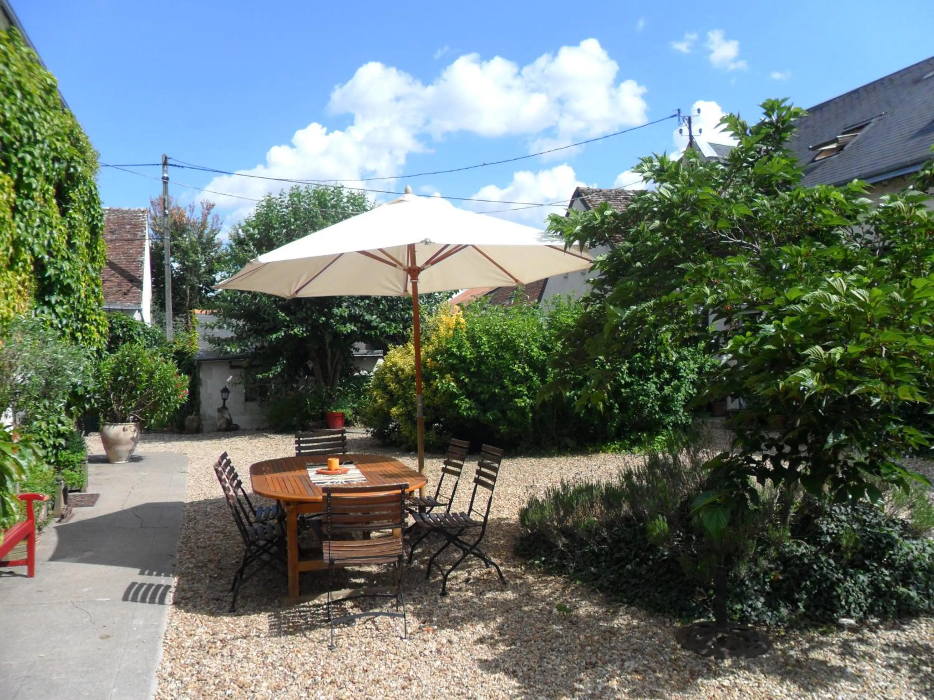 Patio in Chambres d'Hôtes La Turone