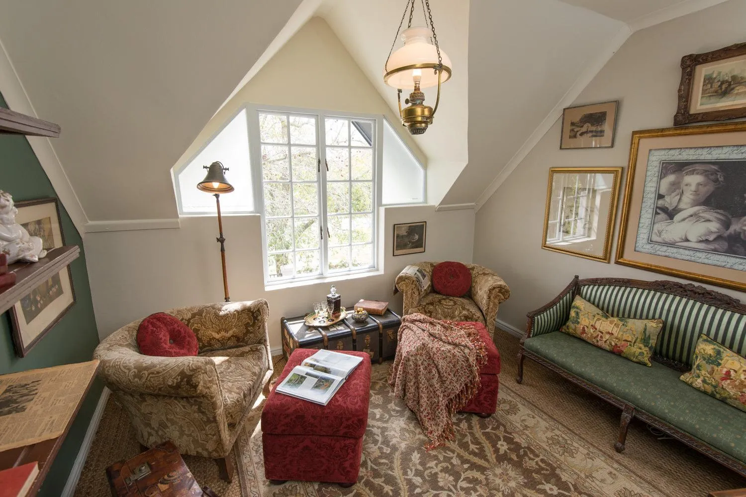 Library in Baruch Guest House Rhodes