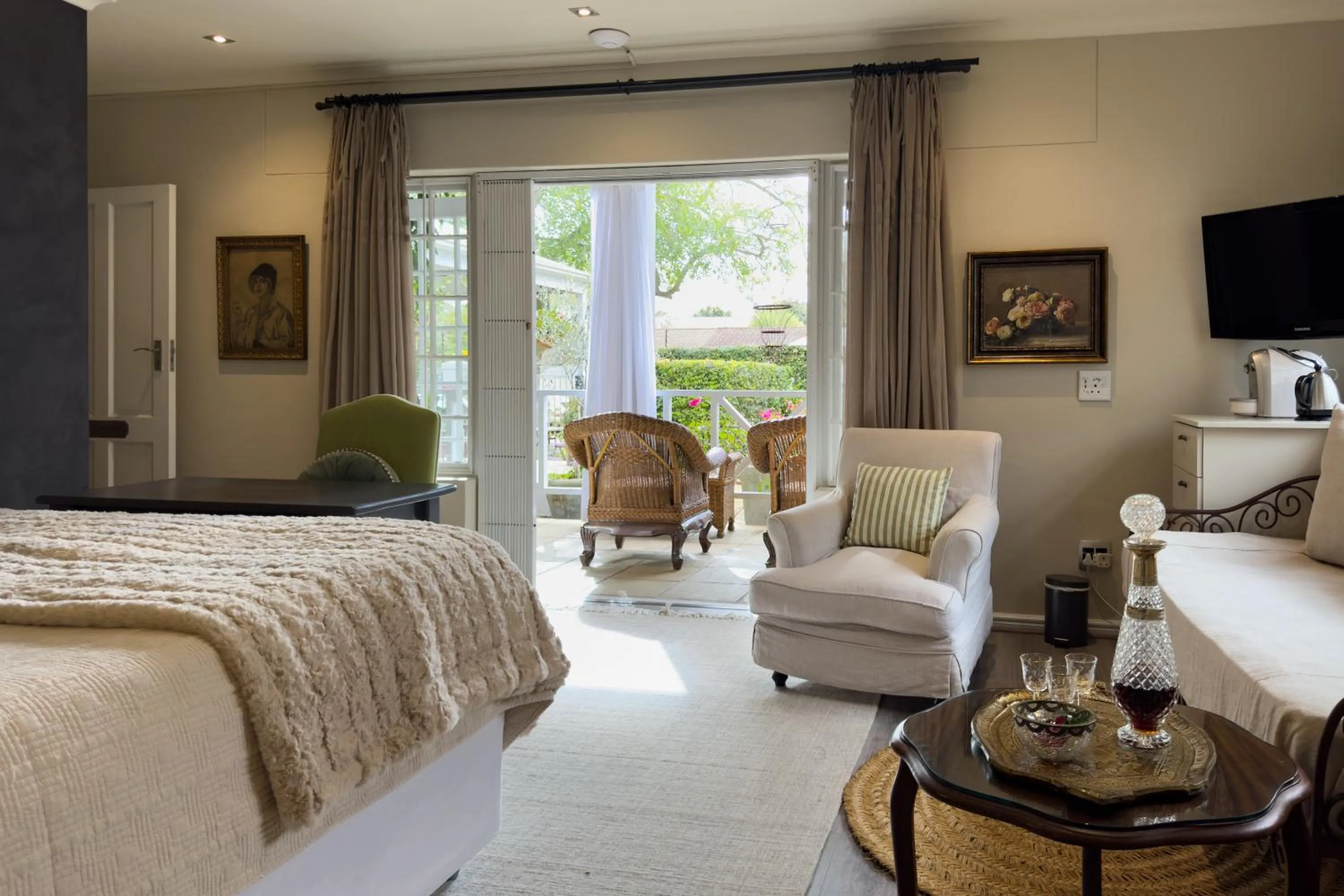 Seating area, Bed in Baruch Guest House Rhodes