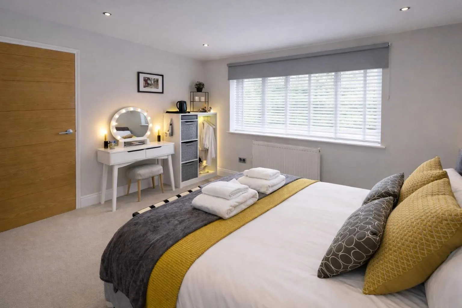 Bedroom, Bed in Margate Duplex with Private Terrace Air Conditioning The Duplex