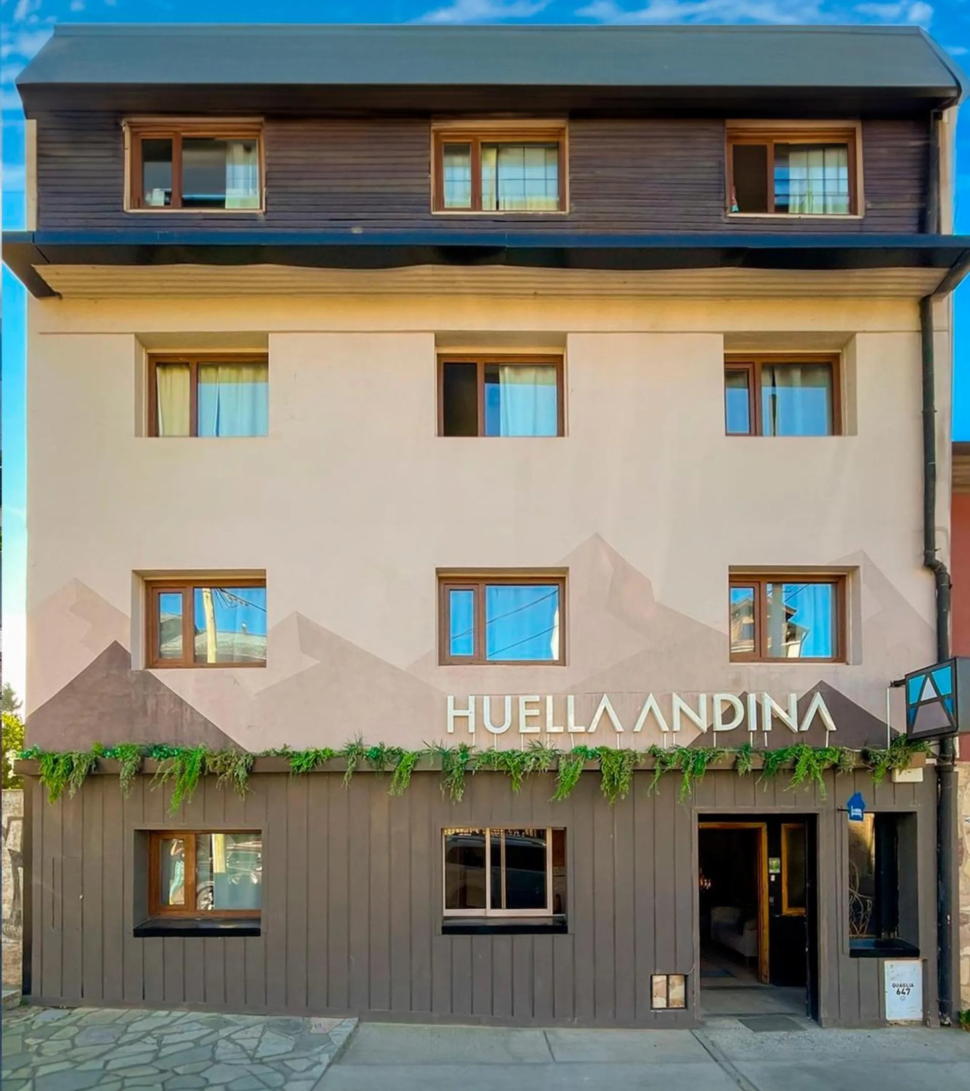 Property building in Huella Andina