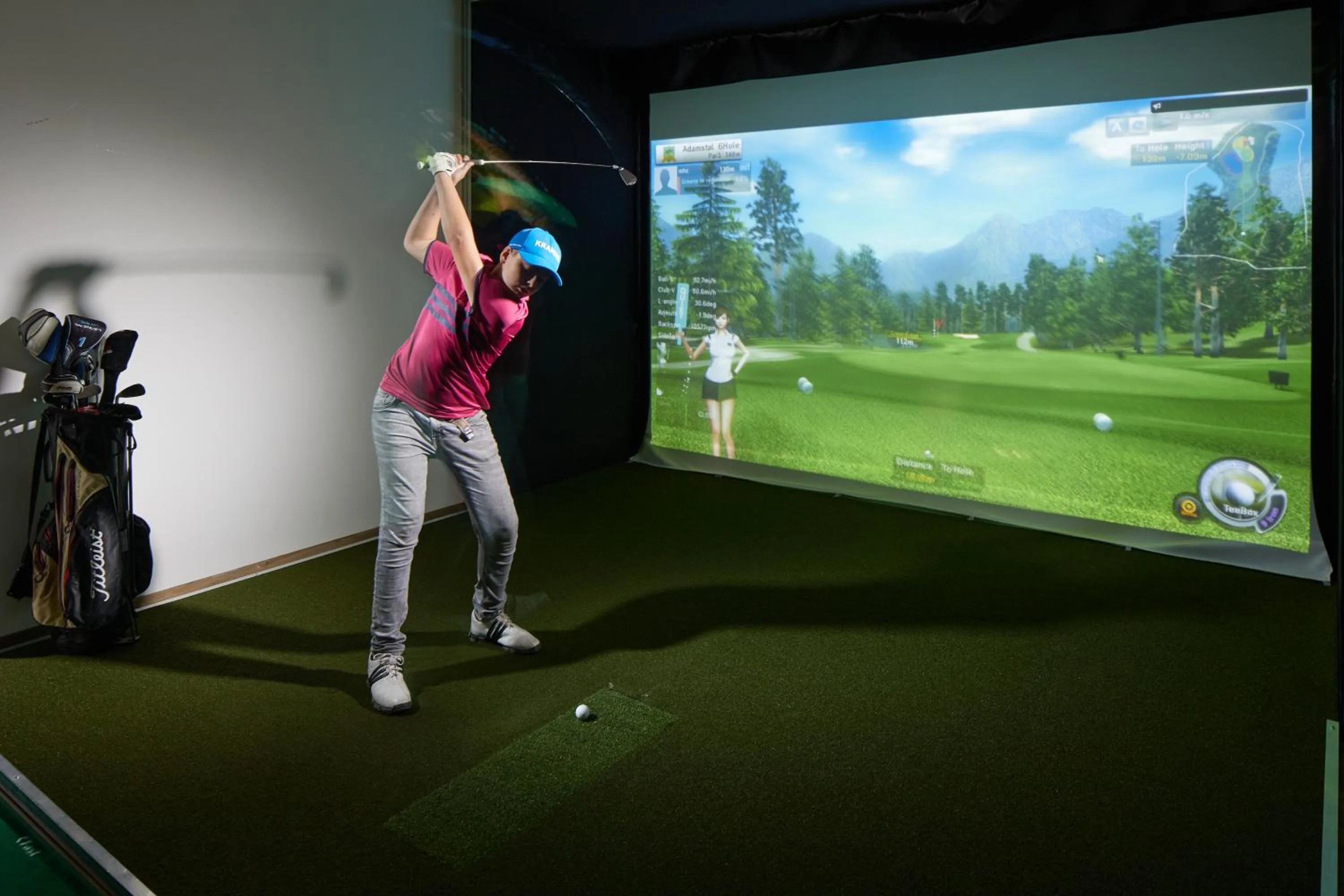 Golfcourse in Good Rooms GmbH Guntramsdorf