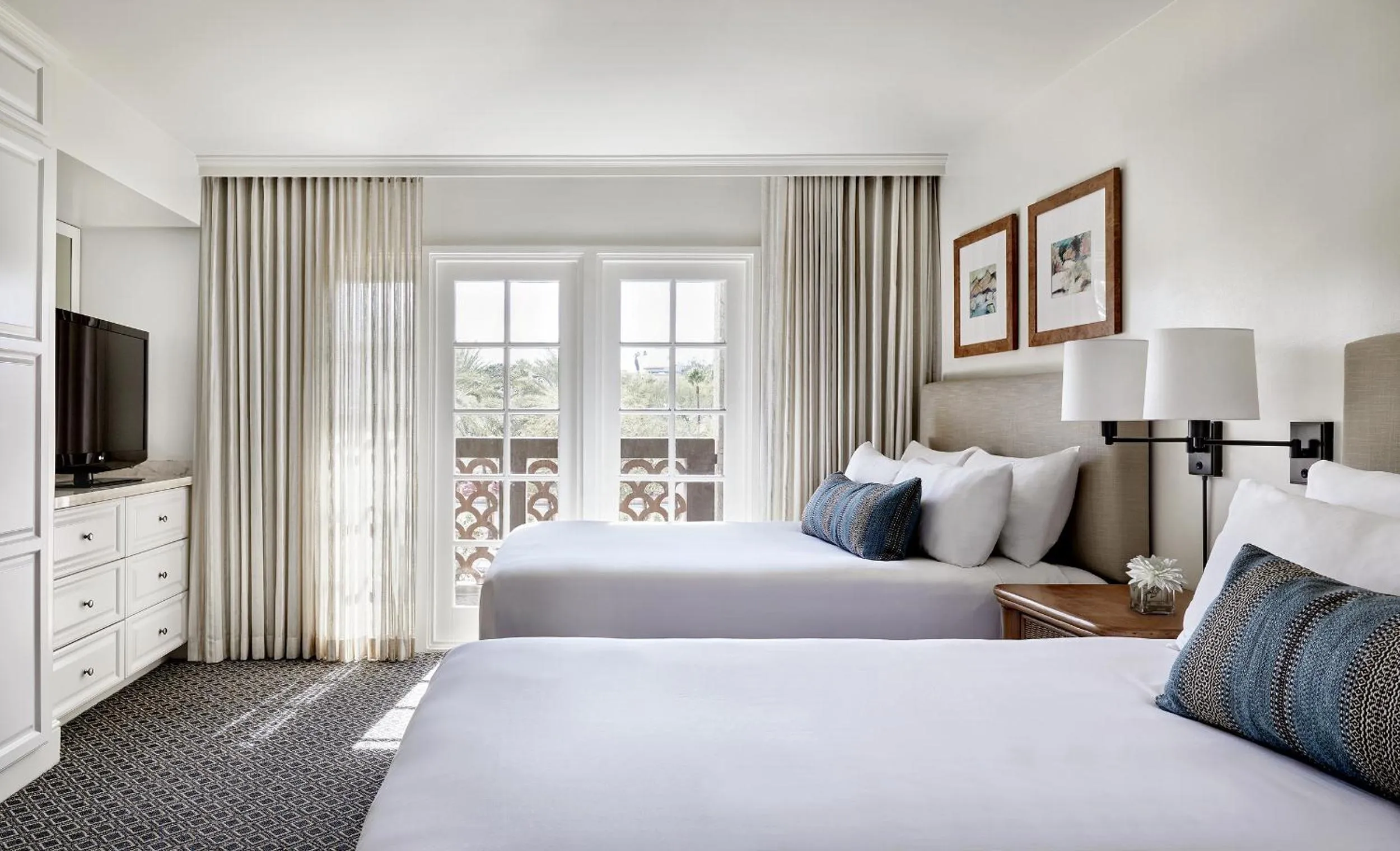 Bedroom, Bed in Arizona Grand Resort