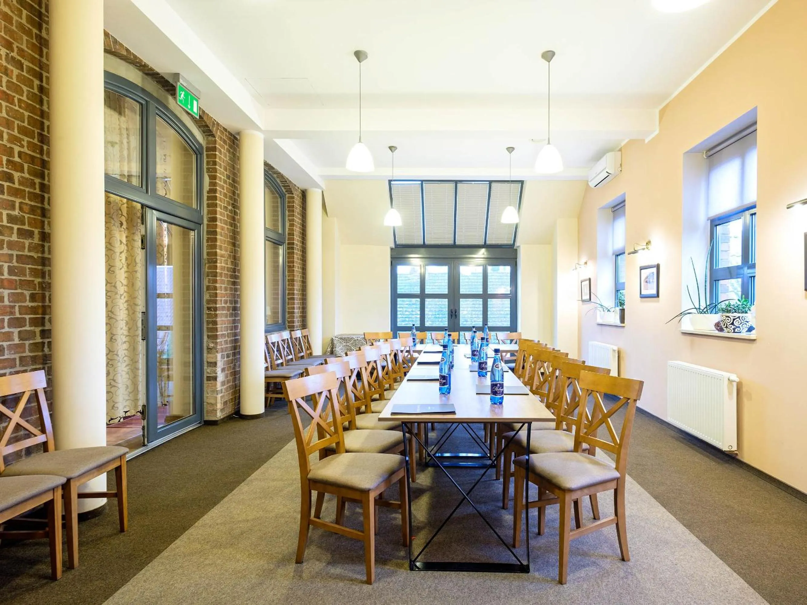 Restaurant/places to eat in Hotel Wartosław