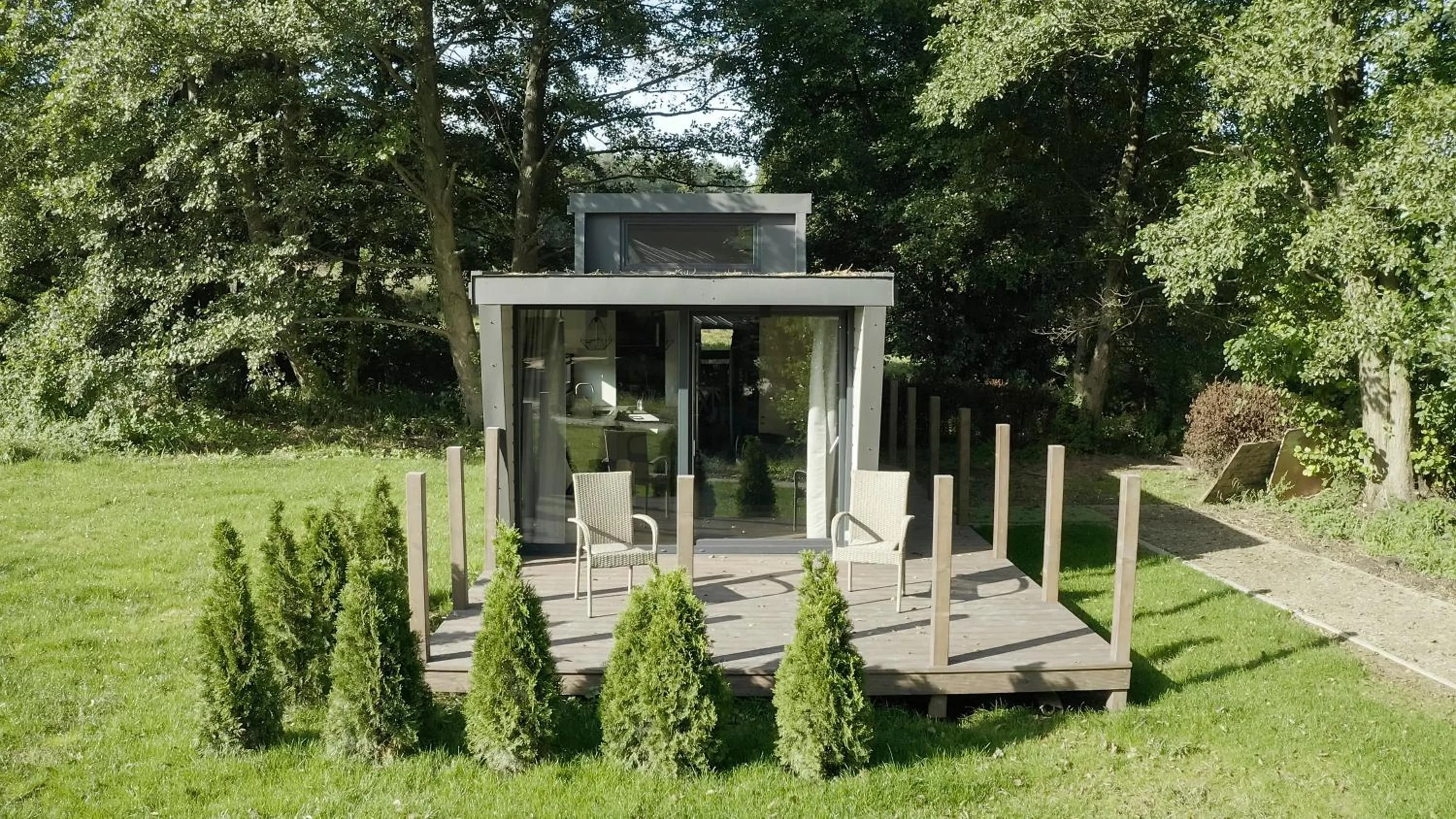 Property building in Hotel Wartosław