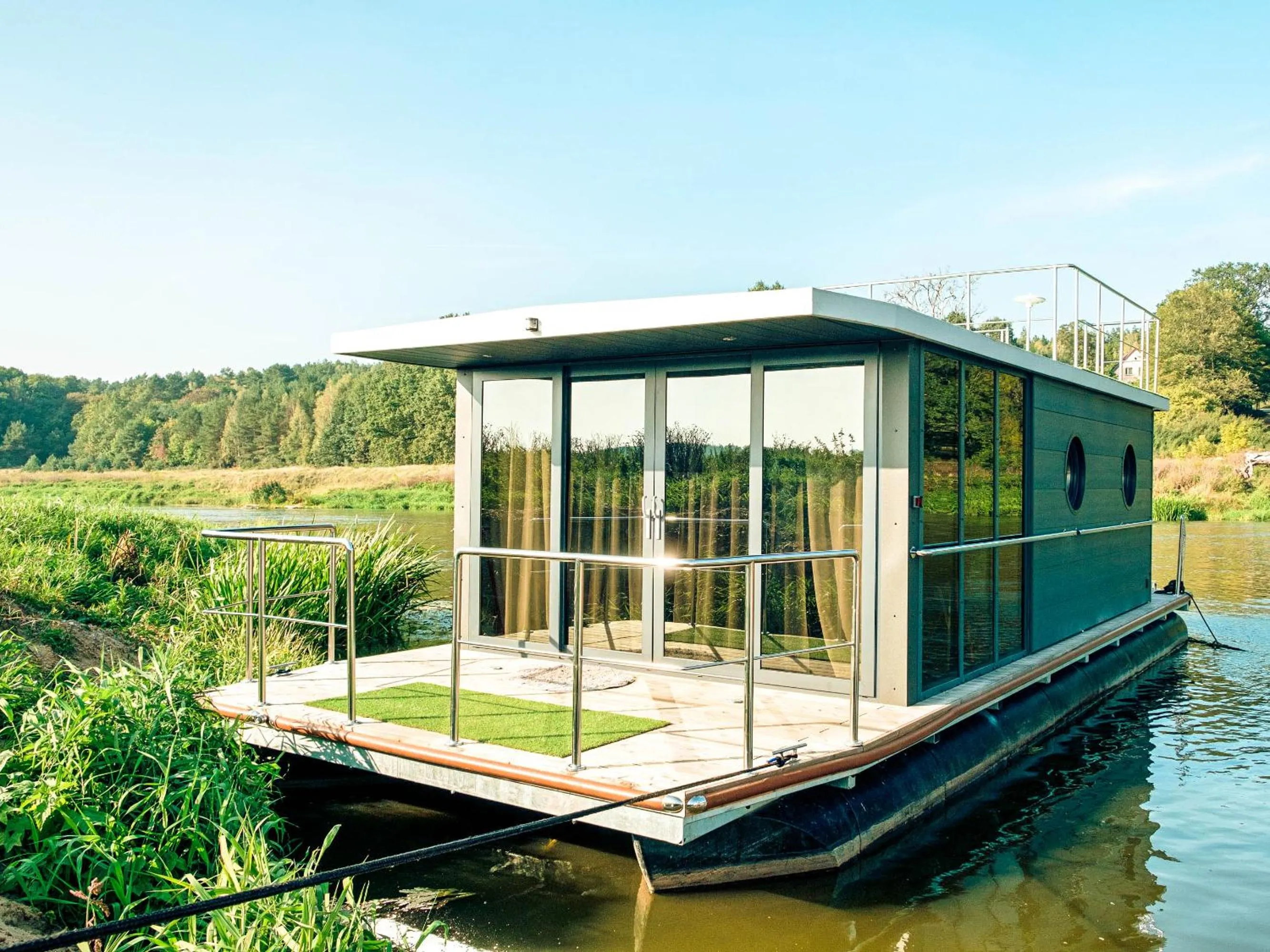 Property building in Hotel Wartosław