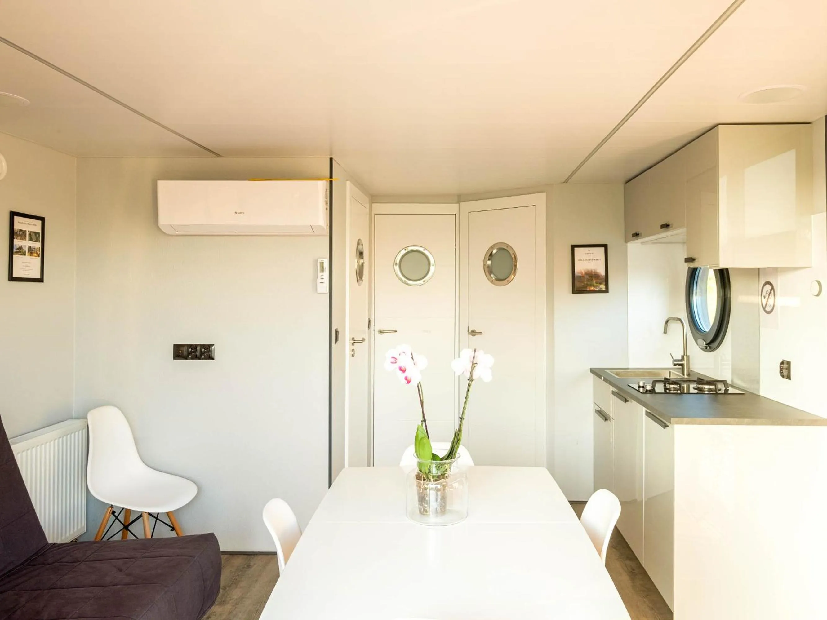 Kitchen or kitchenette in Hotel Wartosław