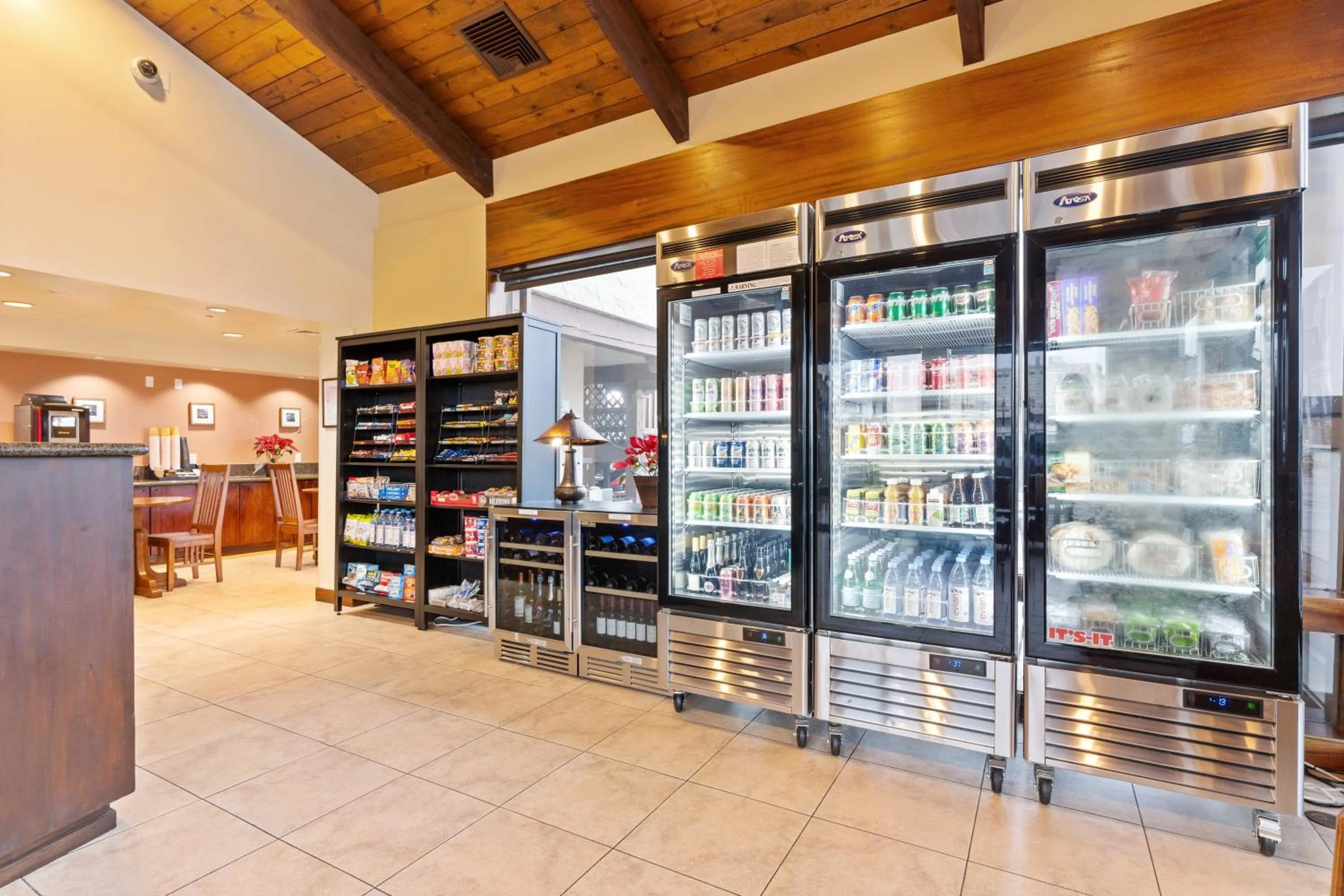 Food and drinks in Vagabond Inn Executive SFO