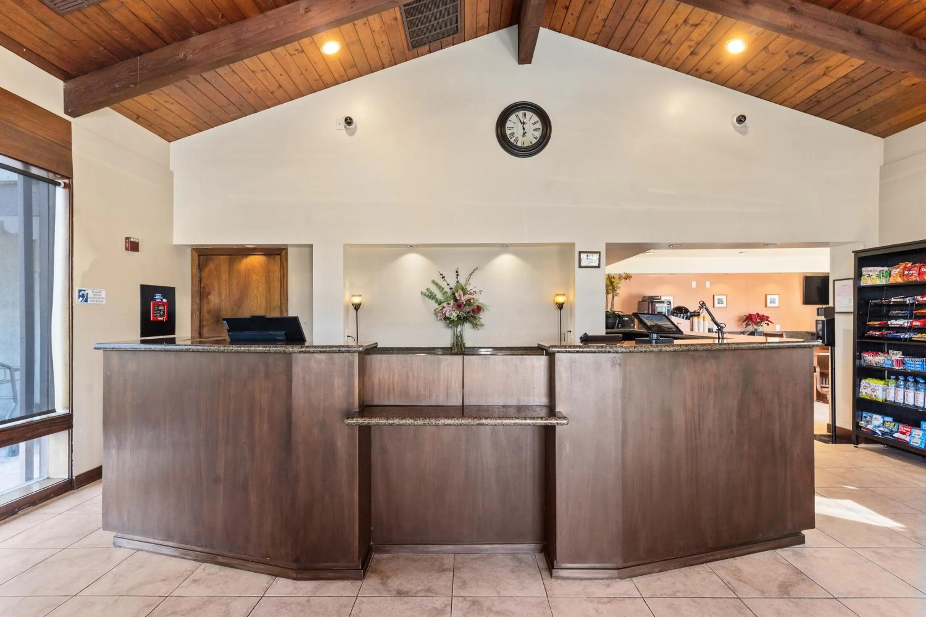 Lobby or reception in Vagabond Inn Executive SFO