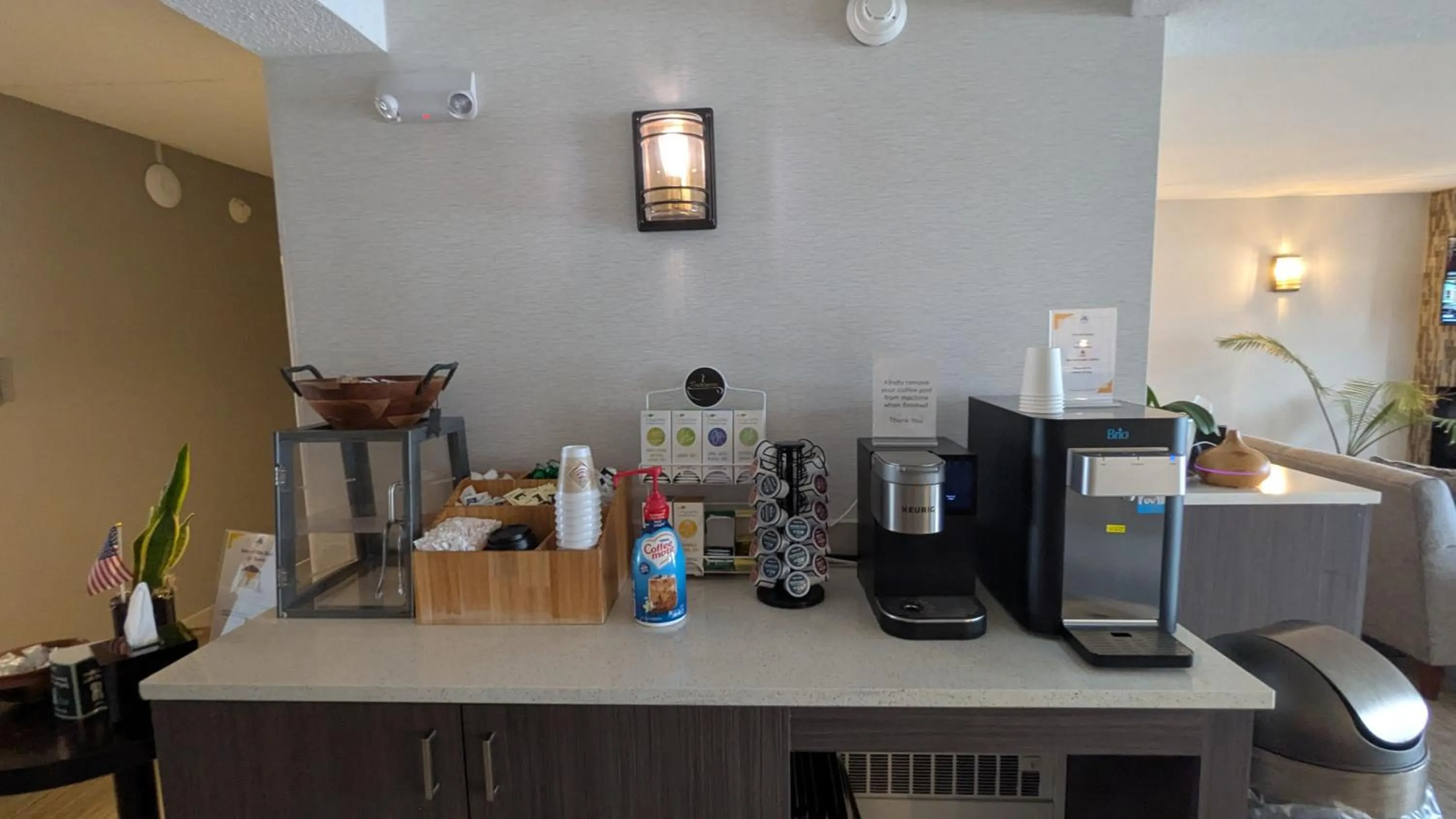 Coffee/tea facilities in Superior Stay Hotel