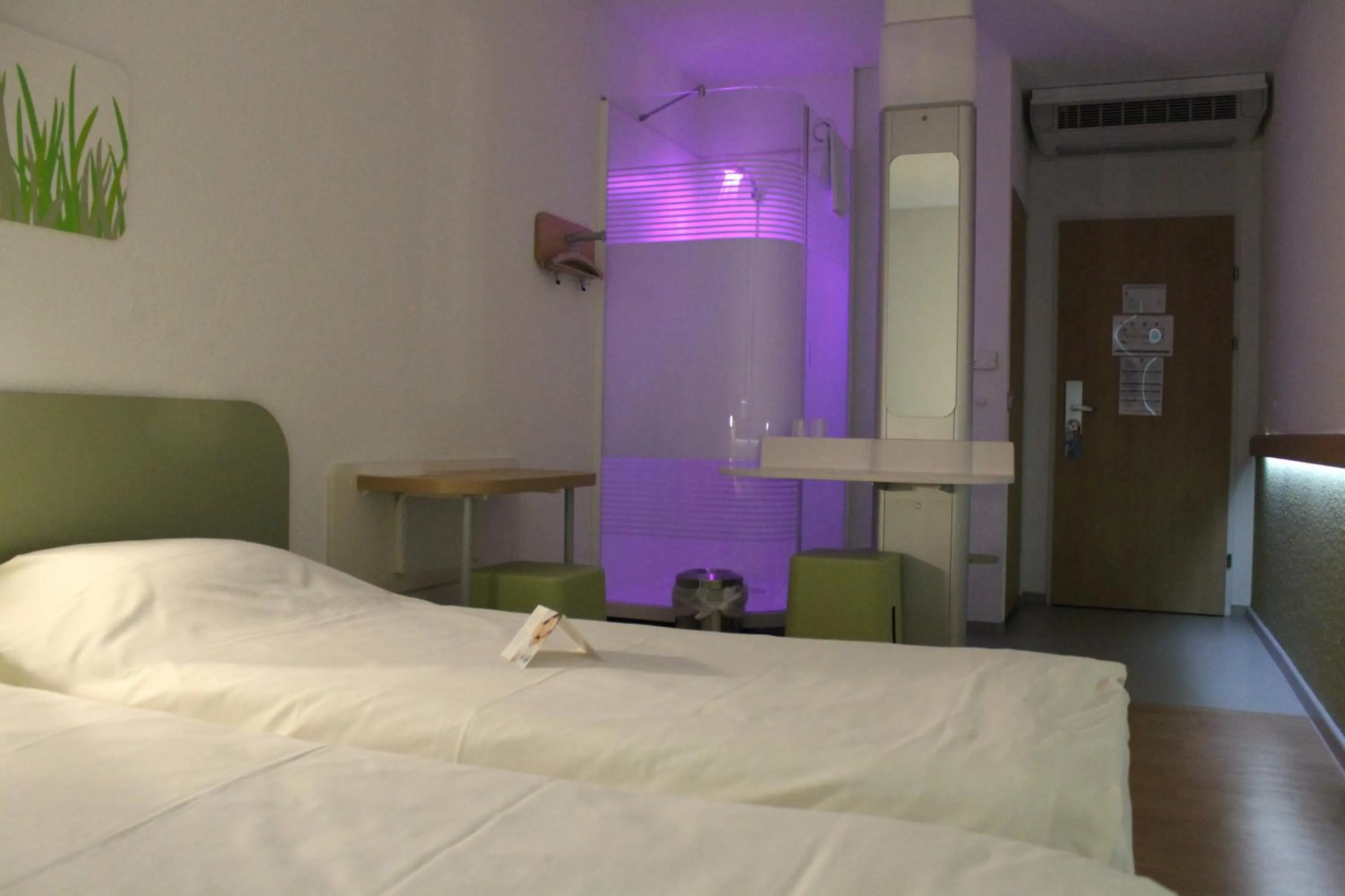 Bed in Ibis budget Wien Messe