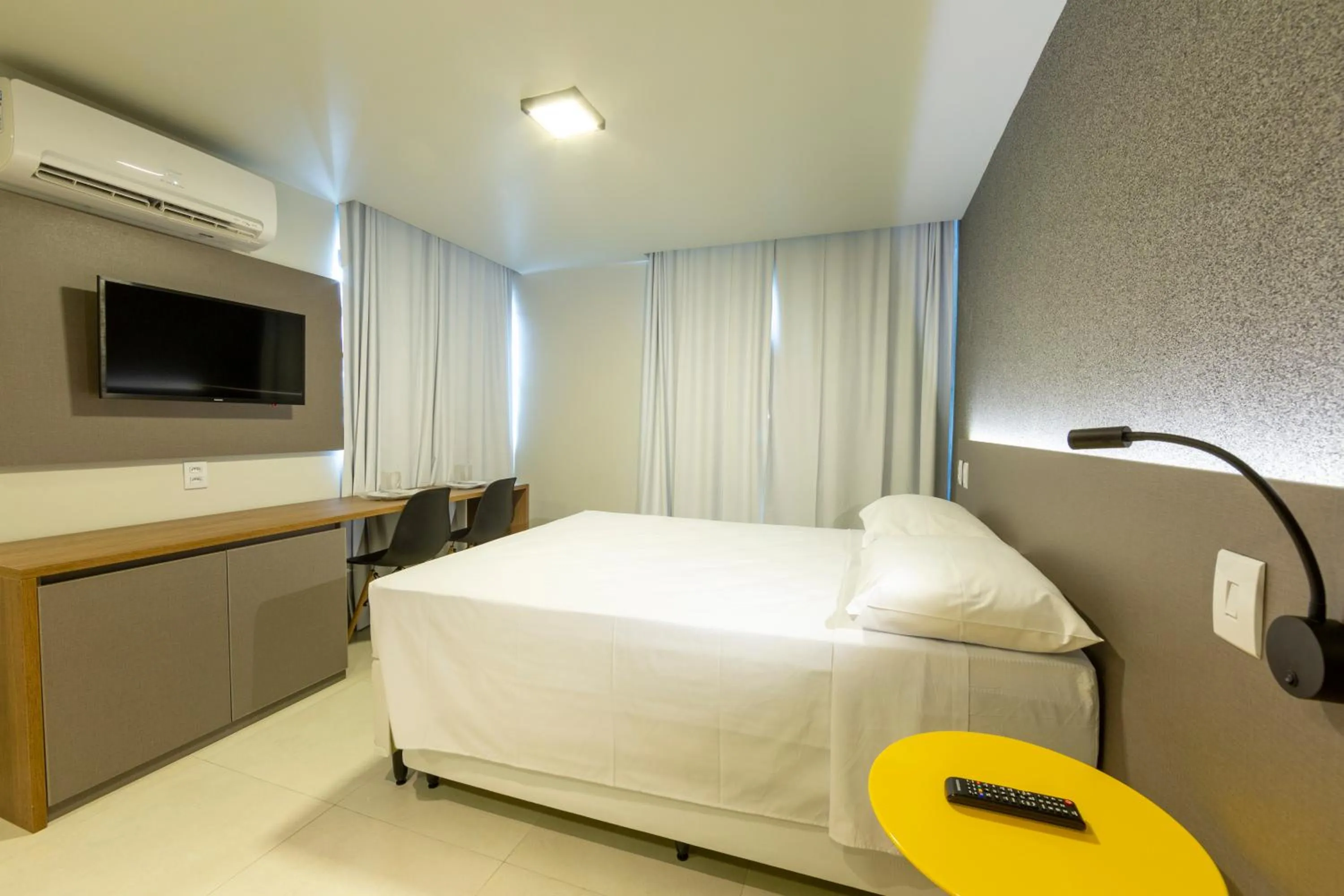 Bedroom, Bed in Liiv Cobogó - Natal Ponta Negra