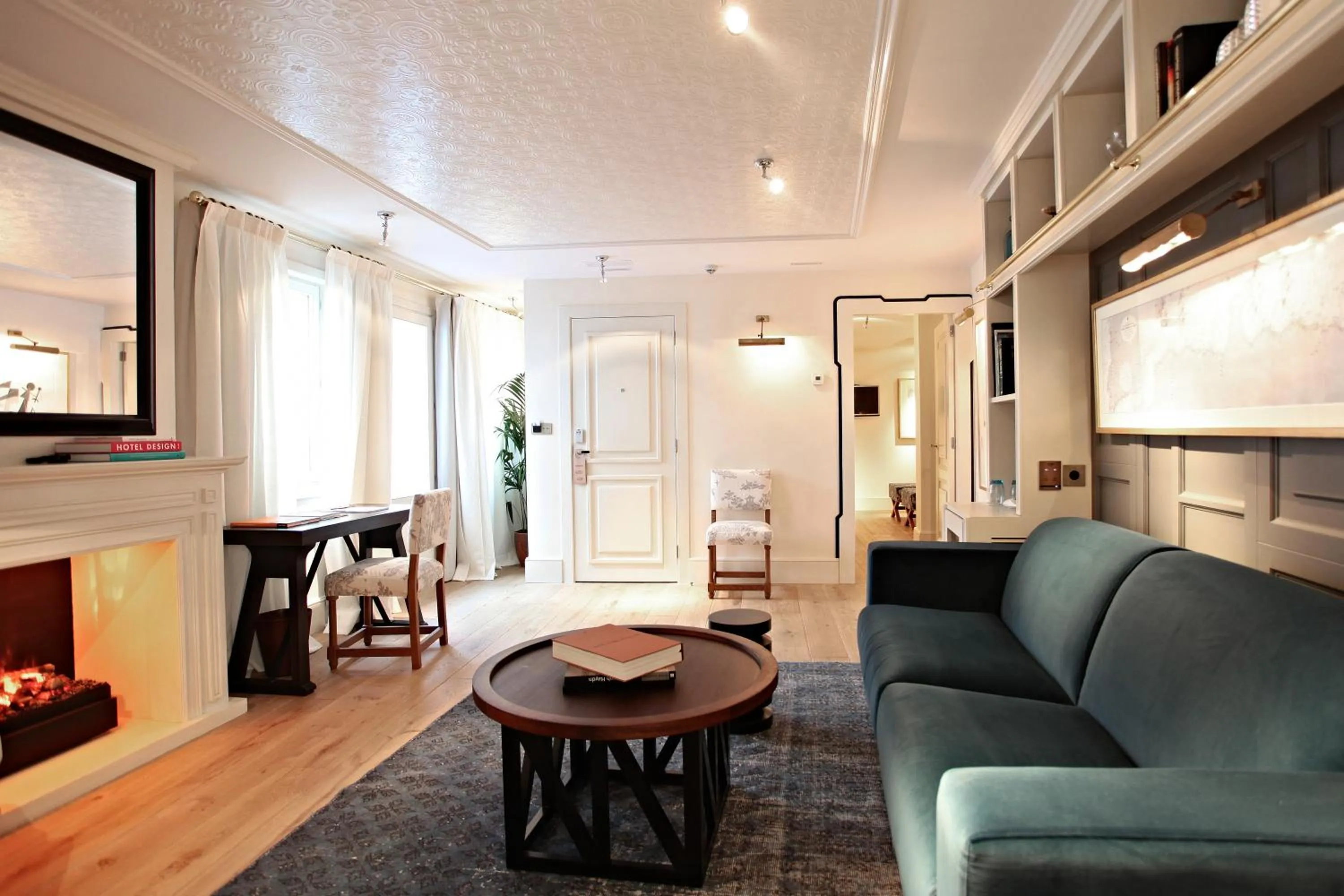 Photo of the whole room in Hotel Cort