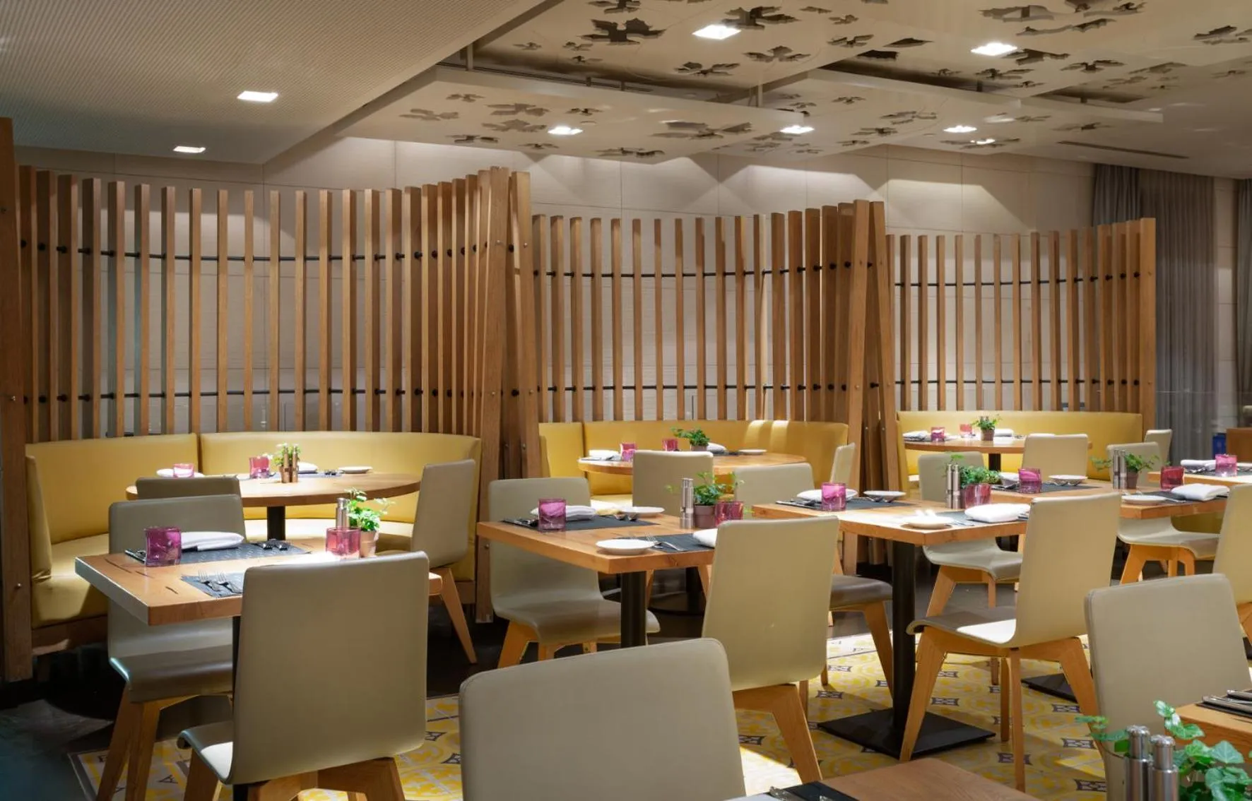 Restaurant/places to eat in Cramim by Isrotel Exclusive