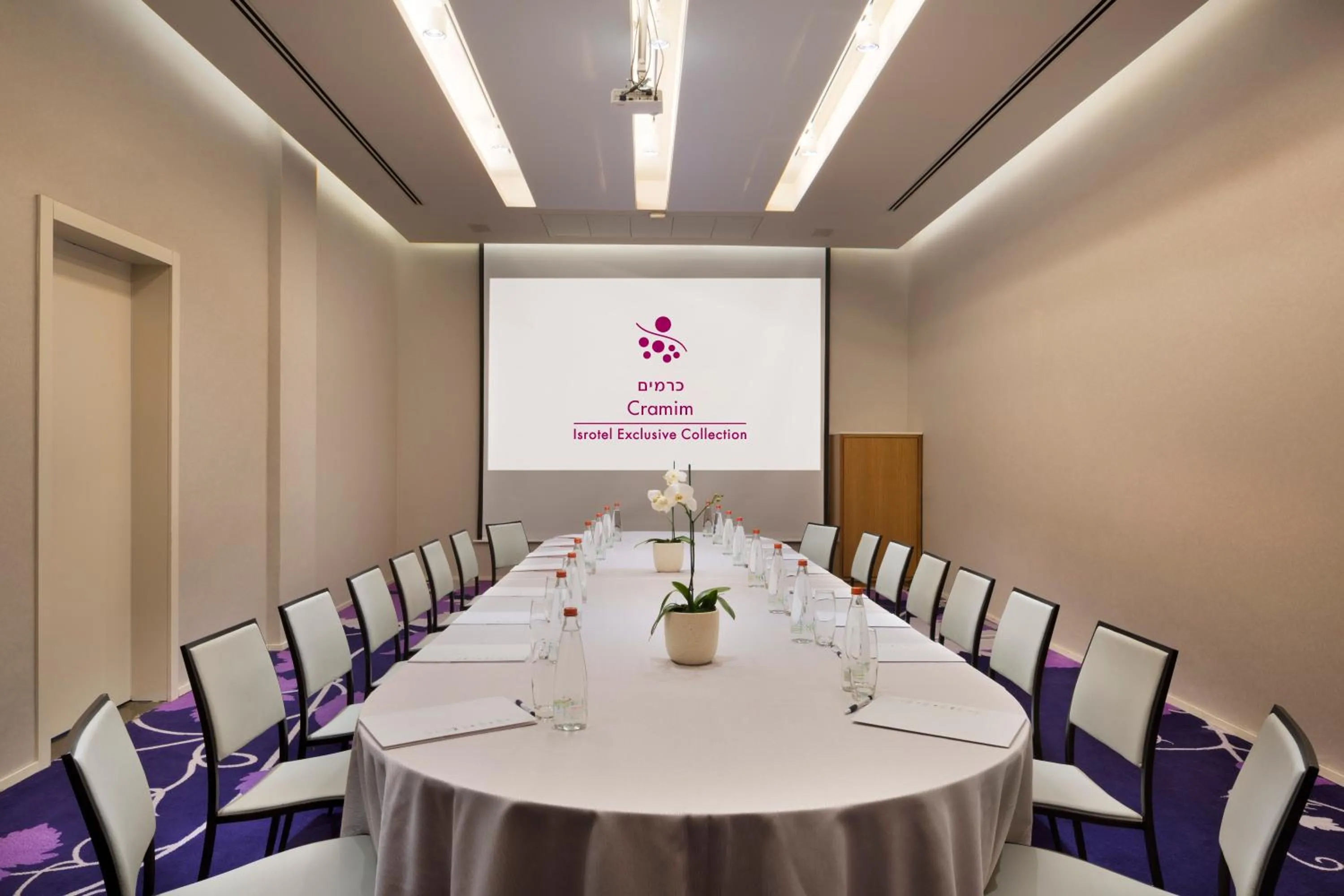 Meeting/conference room in Cramim by Isrotel Exclusive