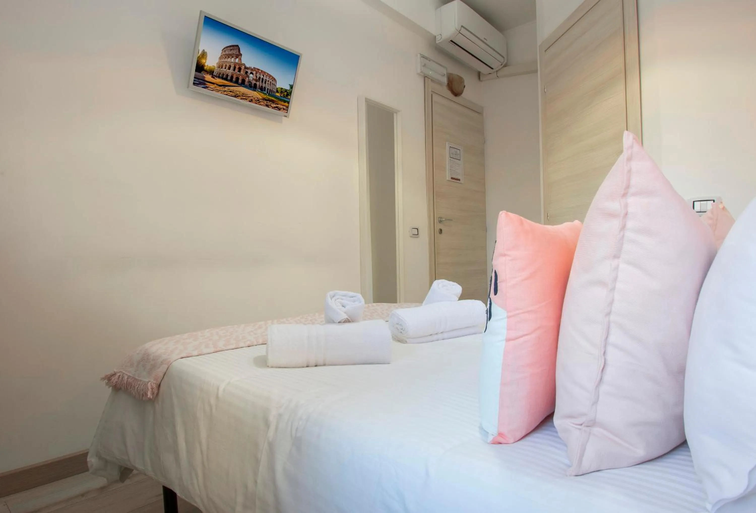 Bed in Piccolo Hotel Boutique