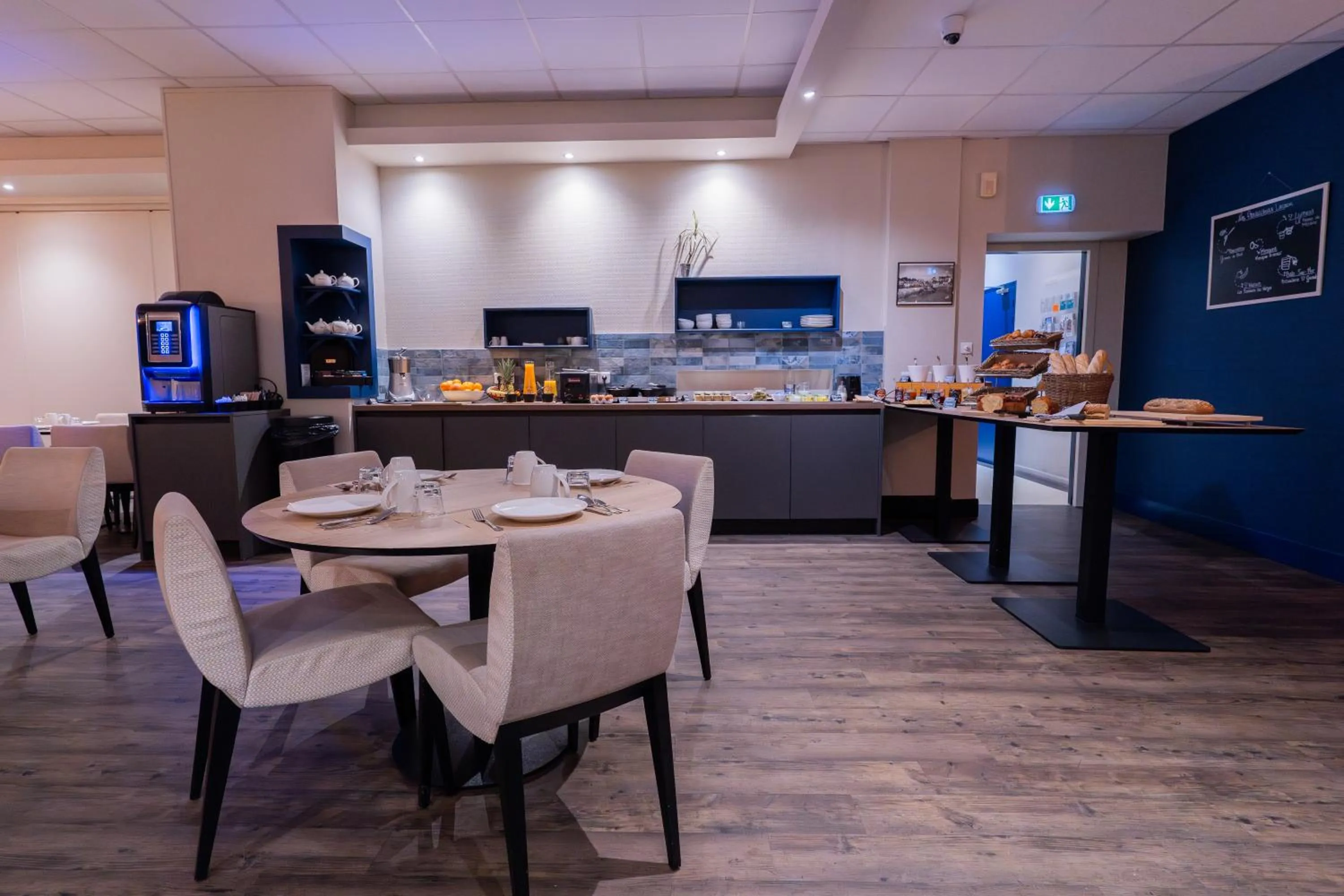 Sea view in Best Western Hotel De La Plage Saint Marc sur Mer