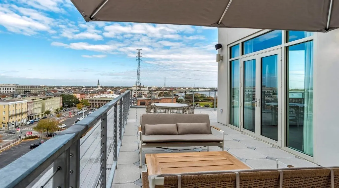 Patio in ONE11 Hotel