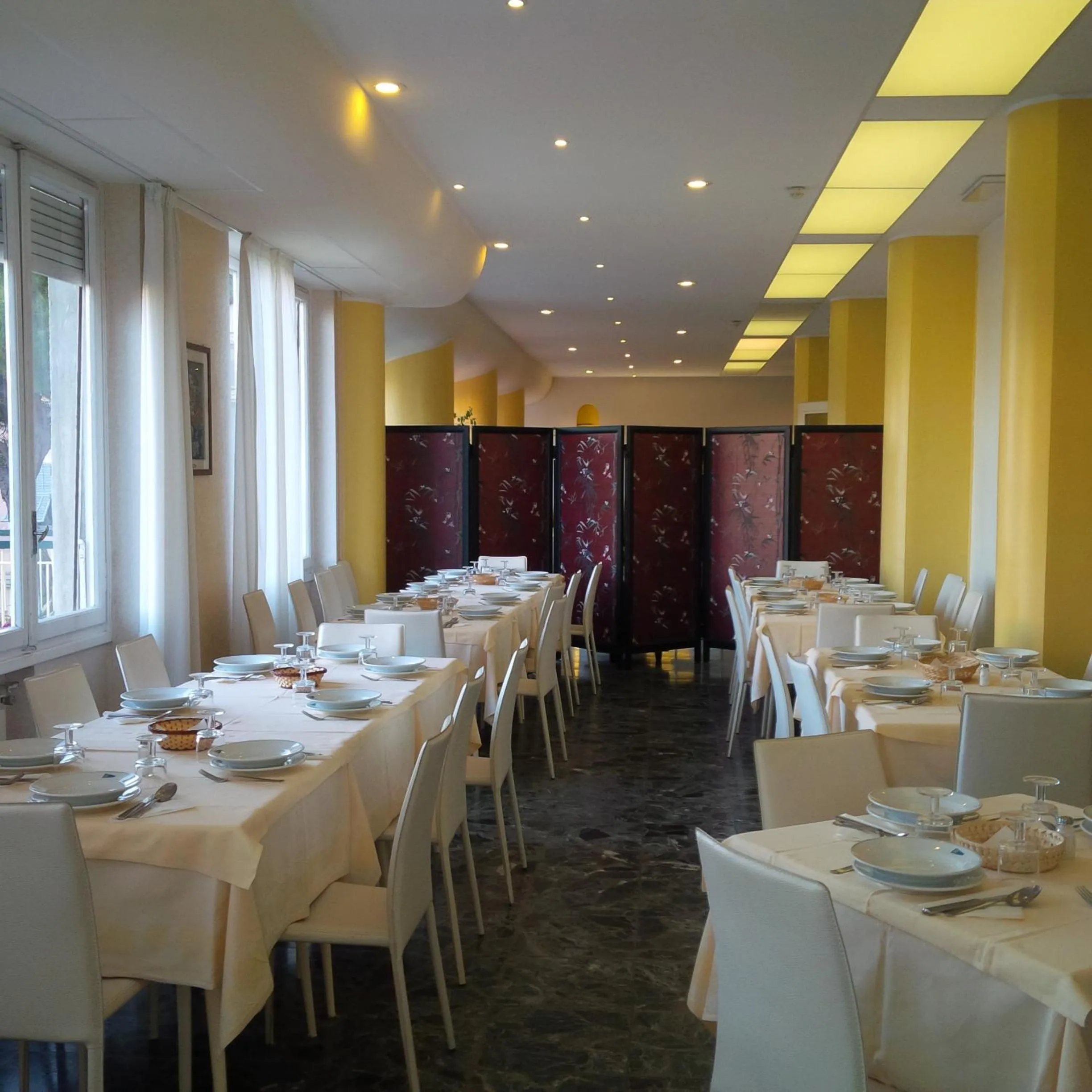 Restaurant/places to eat in Hotel Robinia
