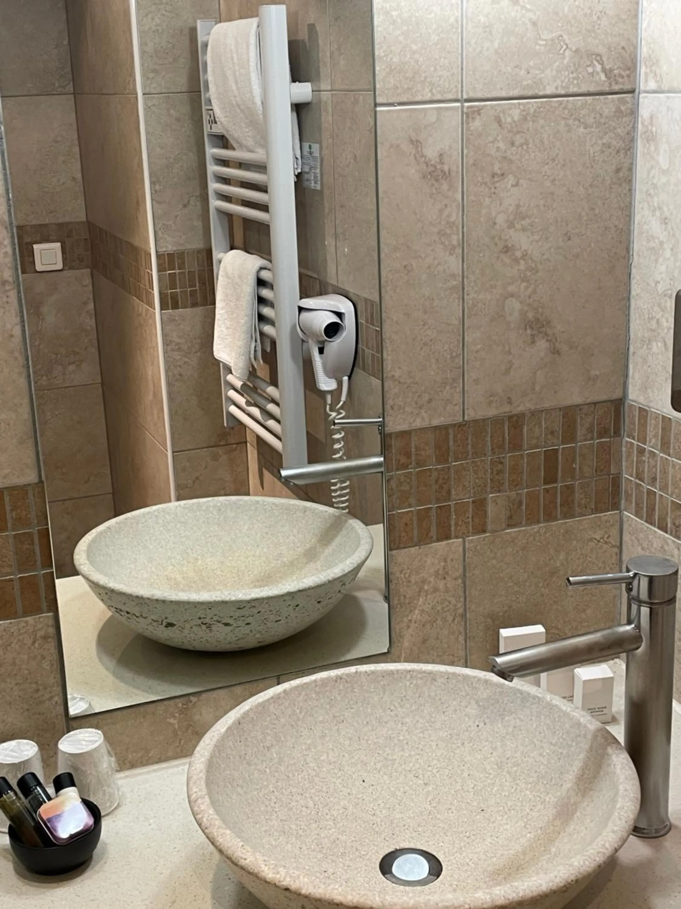 Bathroom in Hôtel Spa Les Alpes