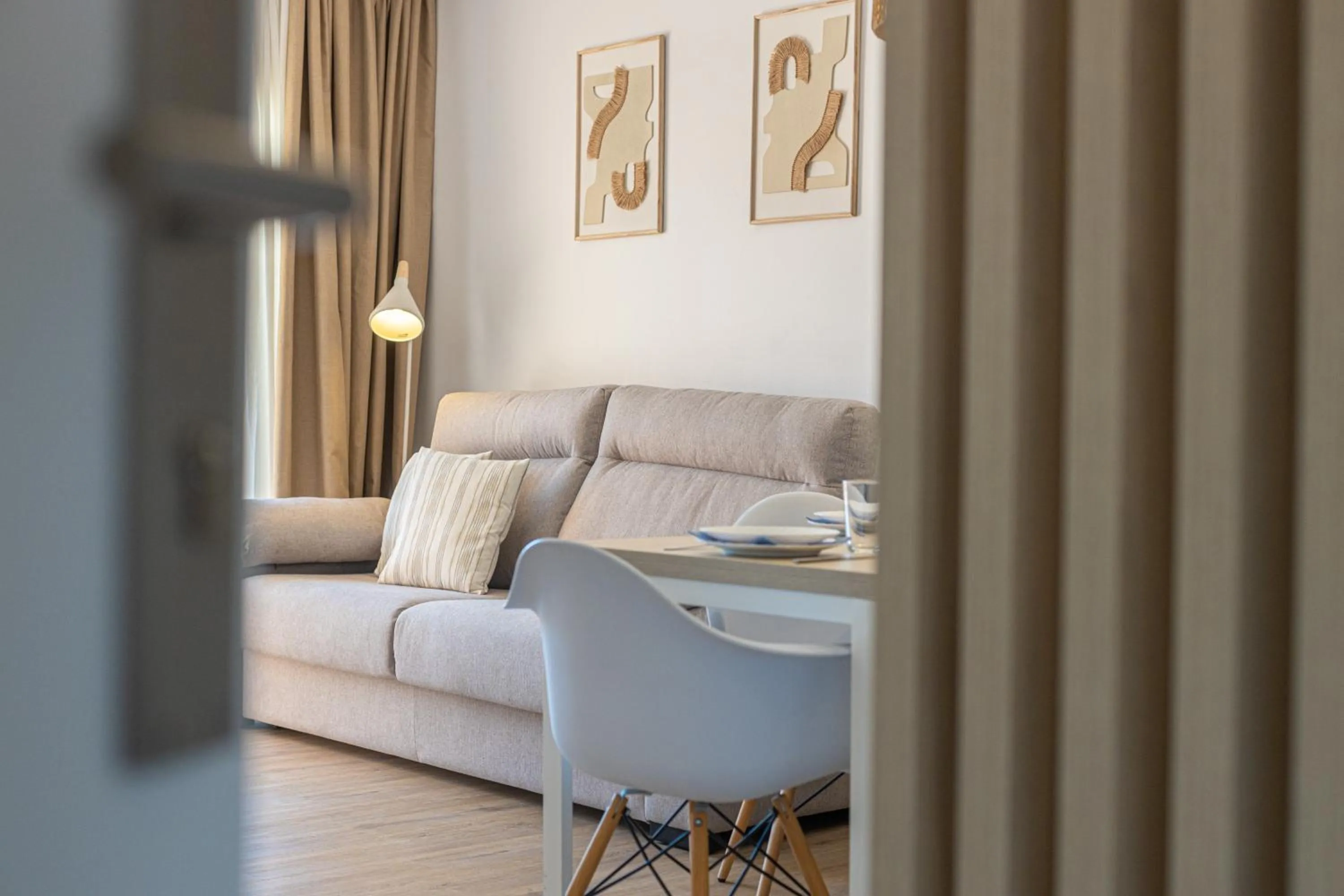 Decorative detail in Martinez Apartments