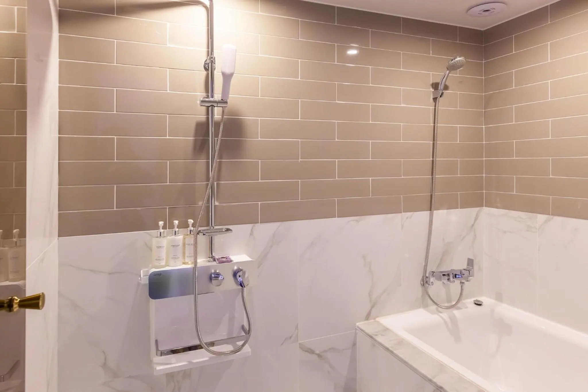 Browndot Hotel Sasang Renecite