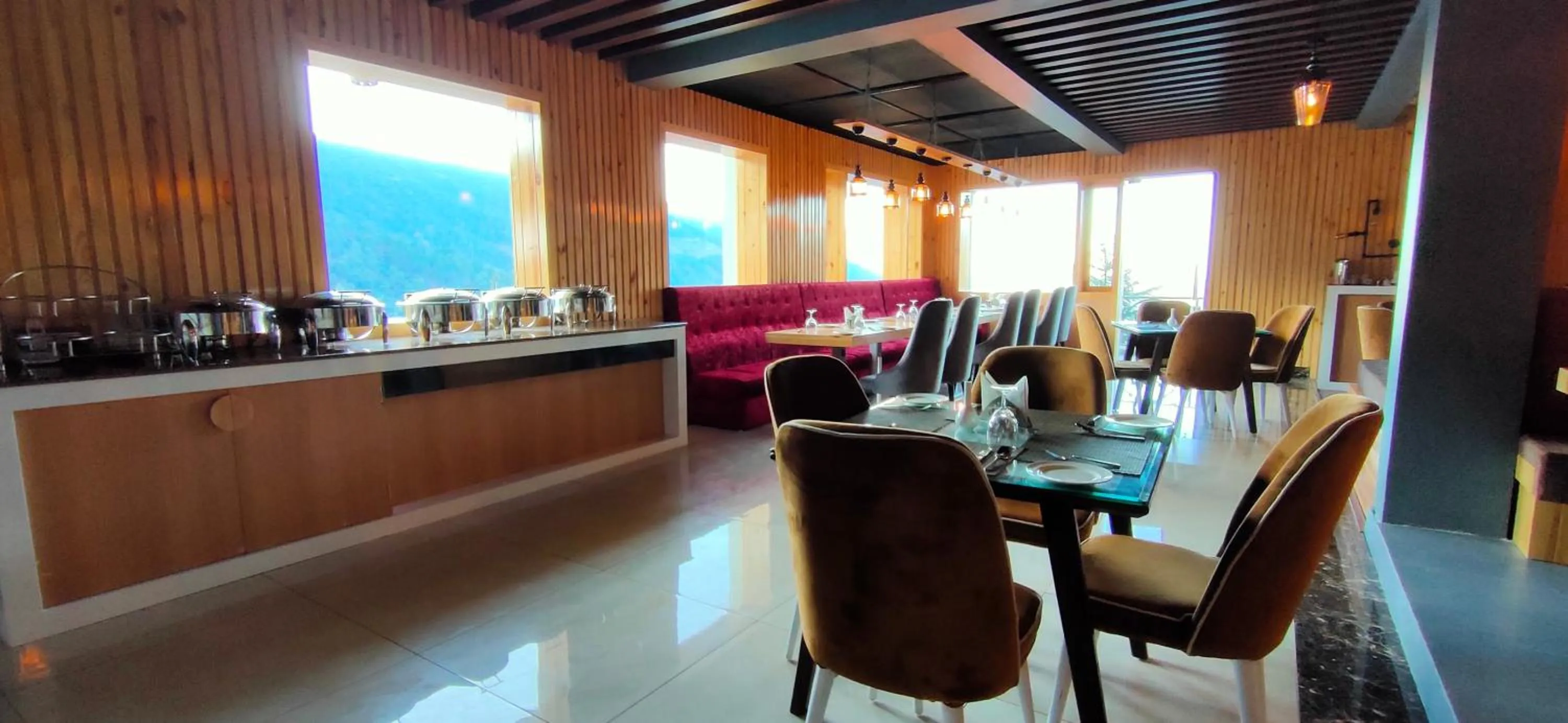 Restaurant/places to eat in Clarks Exotica Resort Ramgarh Mukteshwar