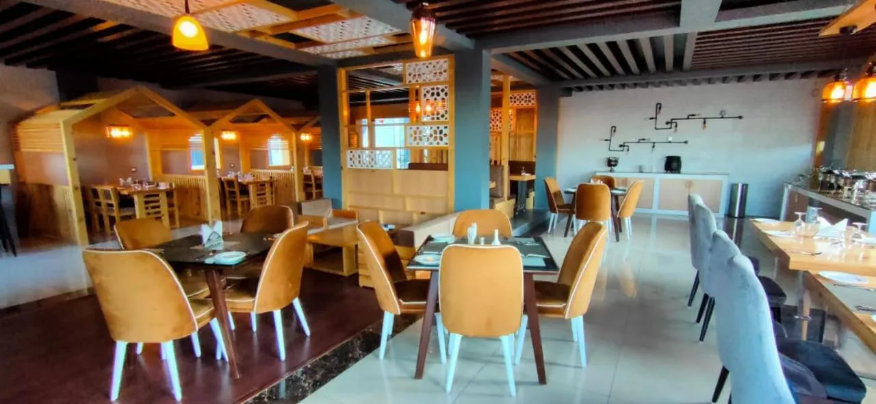 Restaurant/places to eat in Clarks Exotica Resort Ramgarh Mukteshwar
