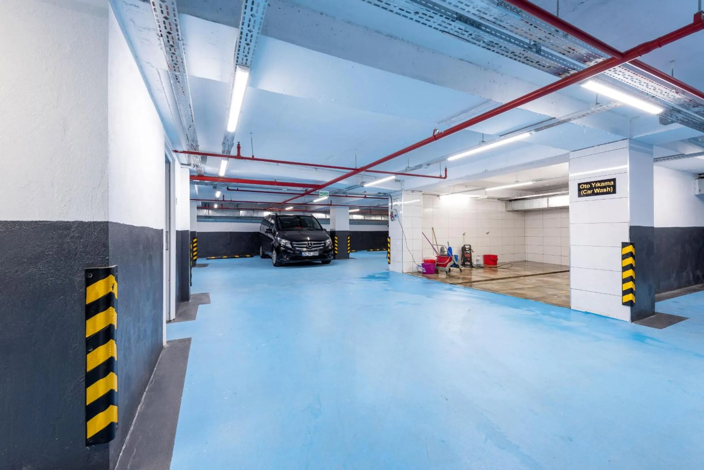 Property building in Hotel Boursier 2 & Spa